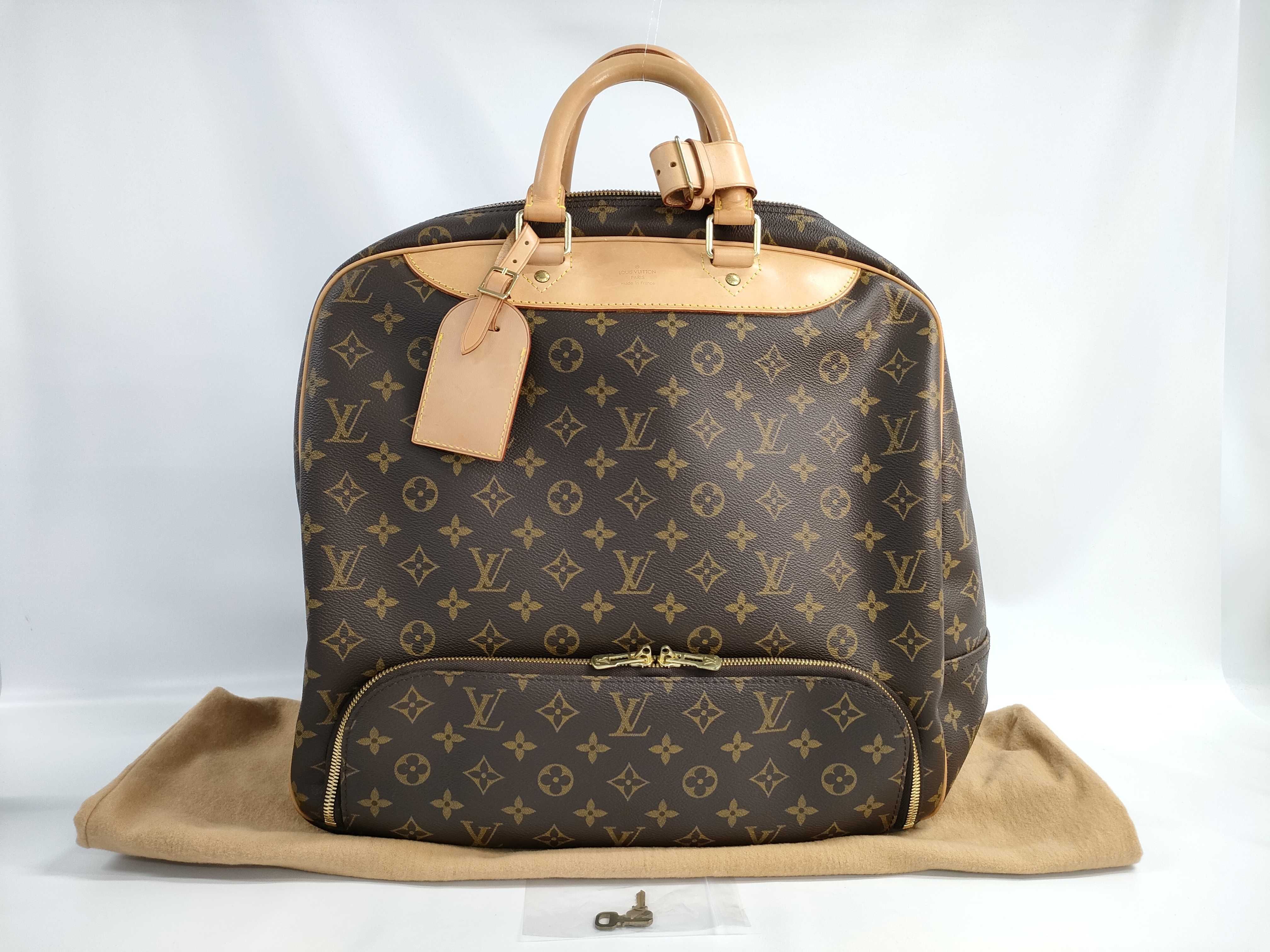 Evasion, Monogram