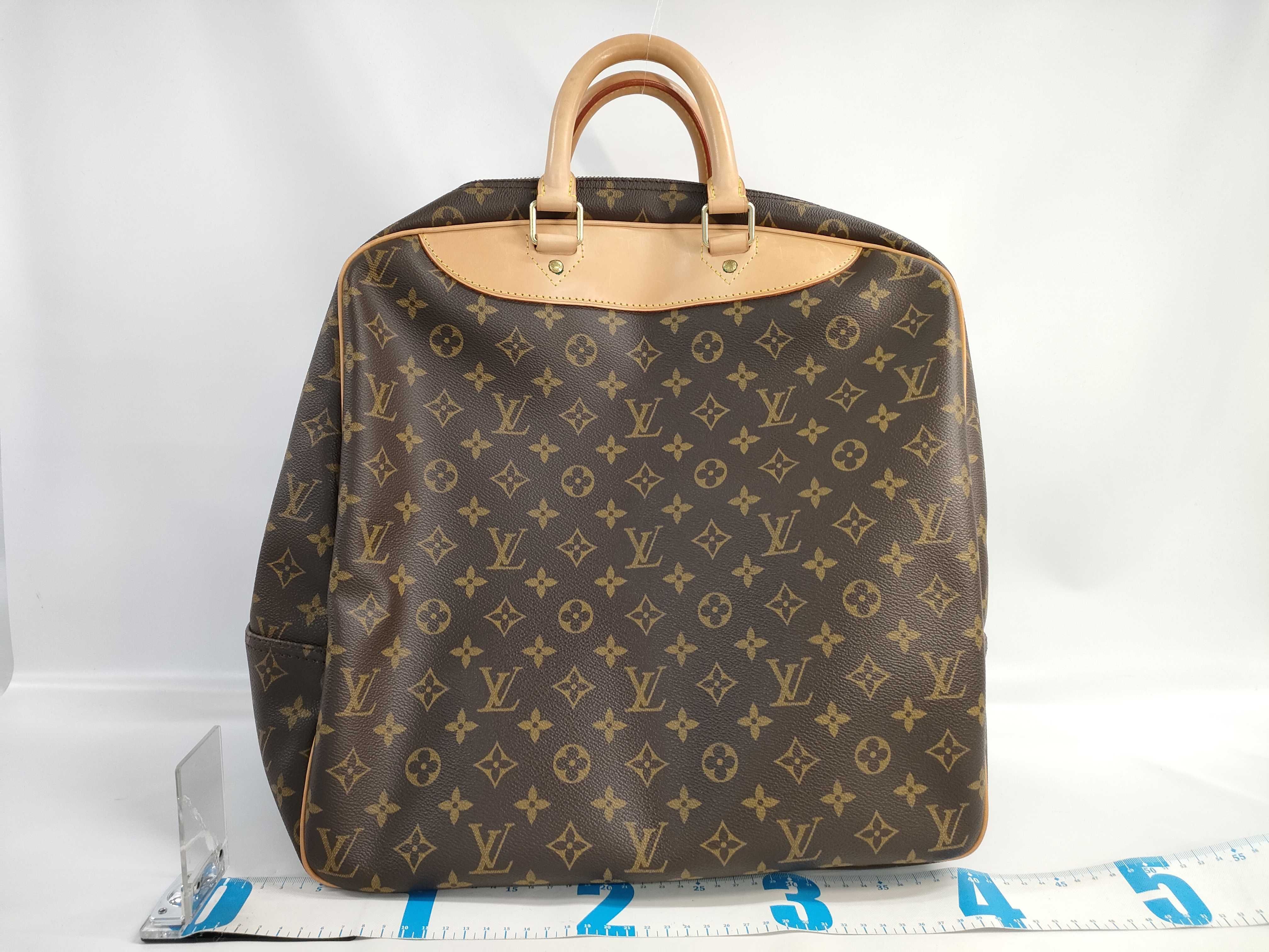 Evasion, Monogram — view 2