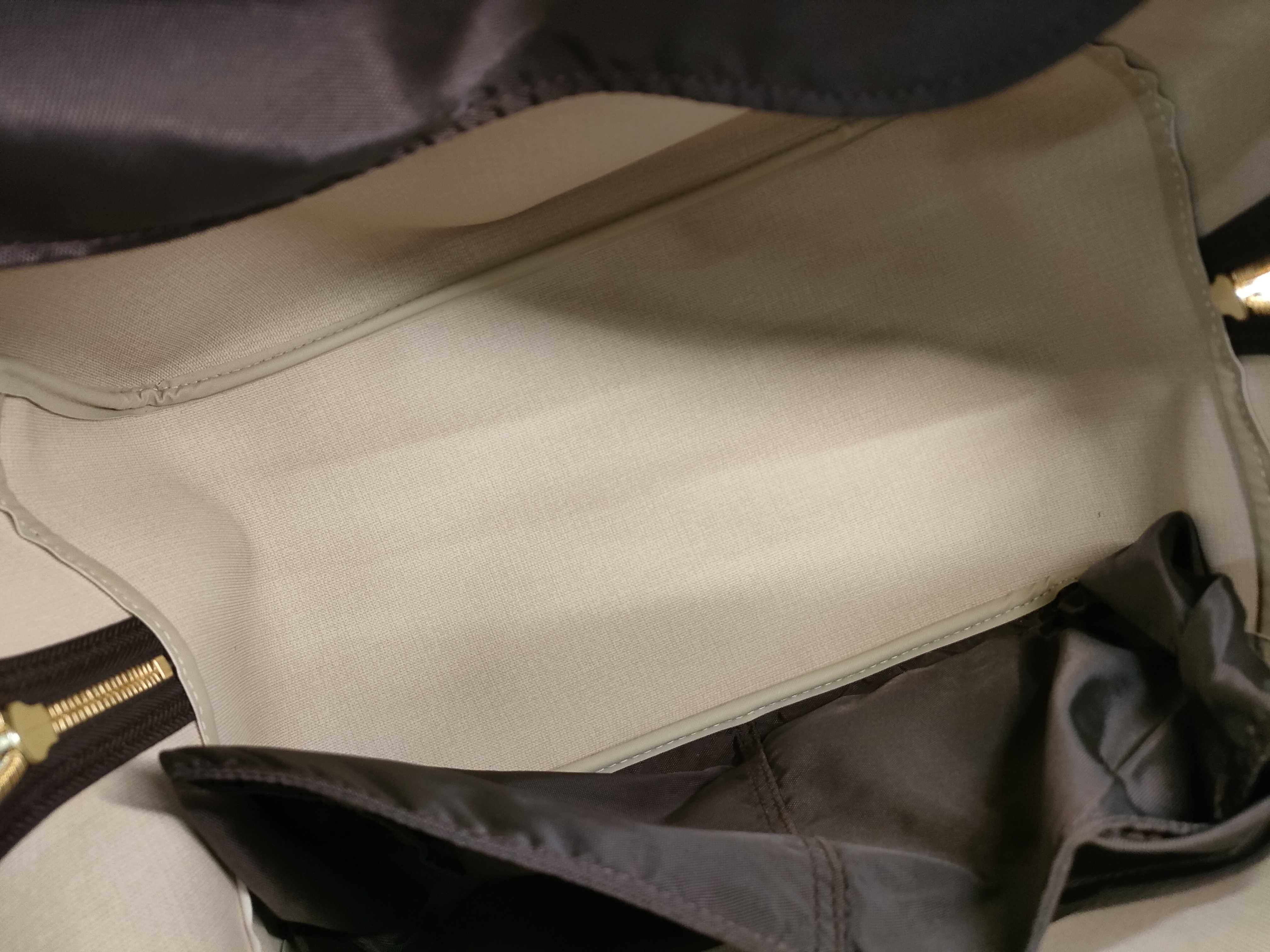Evasion, Monogram — view 9