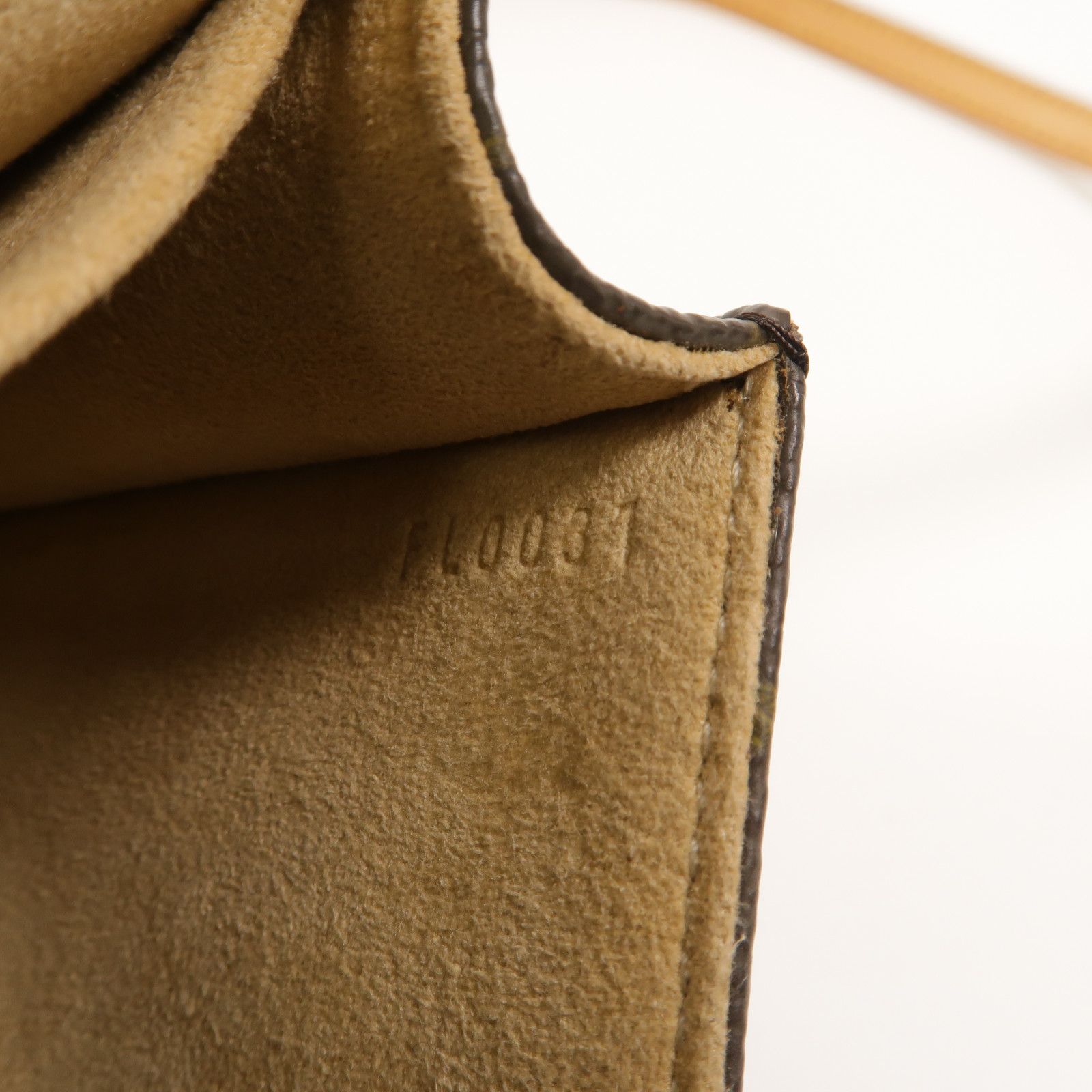 Pochette Twin GM, Monogram — view 7