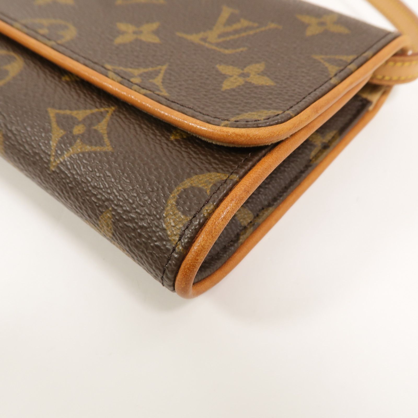 Pochette Twin GM, Monogram — view 10