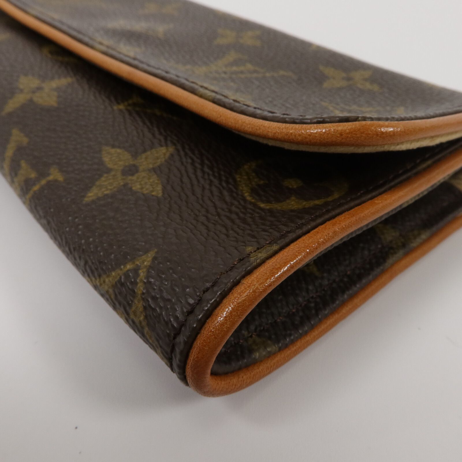 Pochette Twin PM, Monogram — view 11