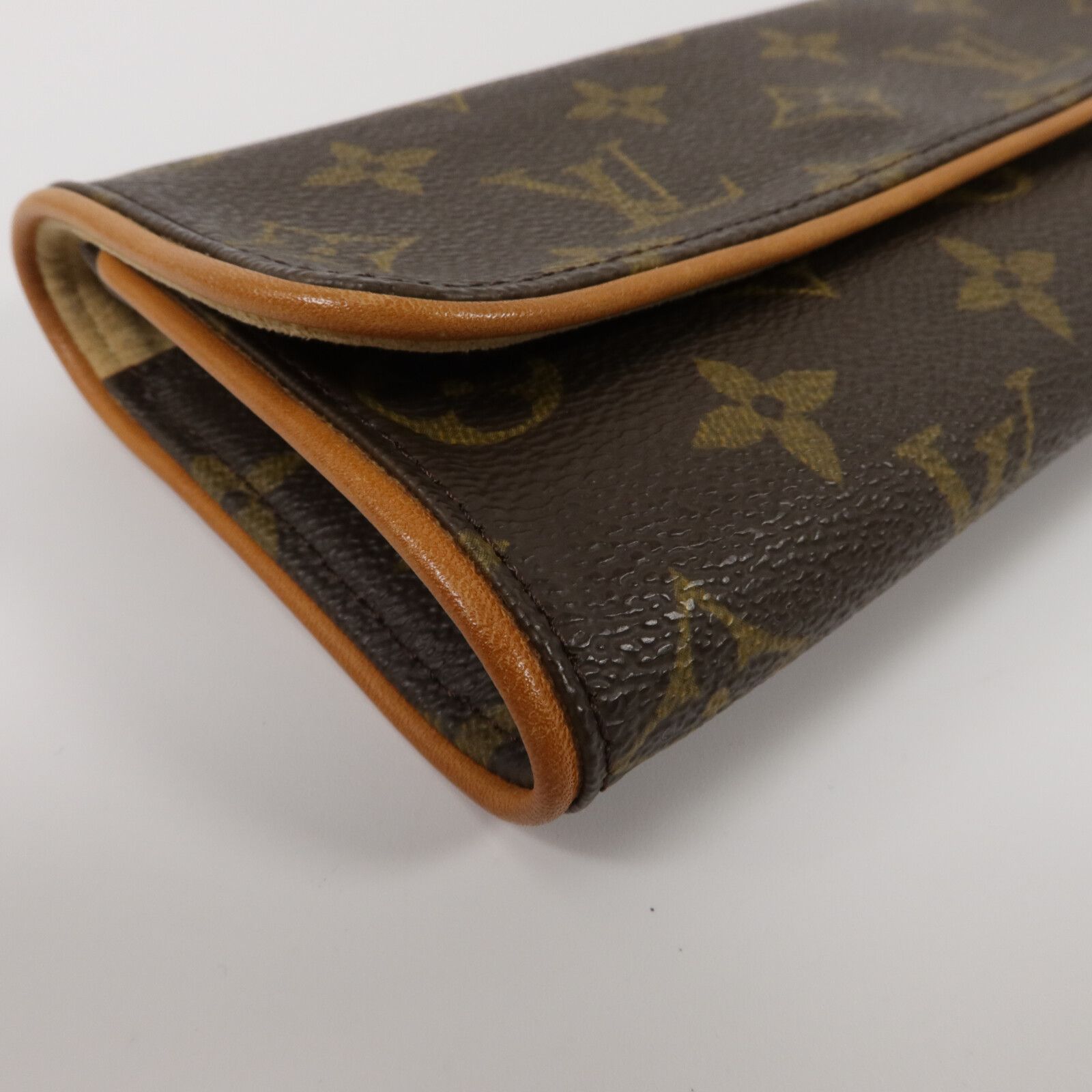 Pochette Twin PM, Monogram — view 10