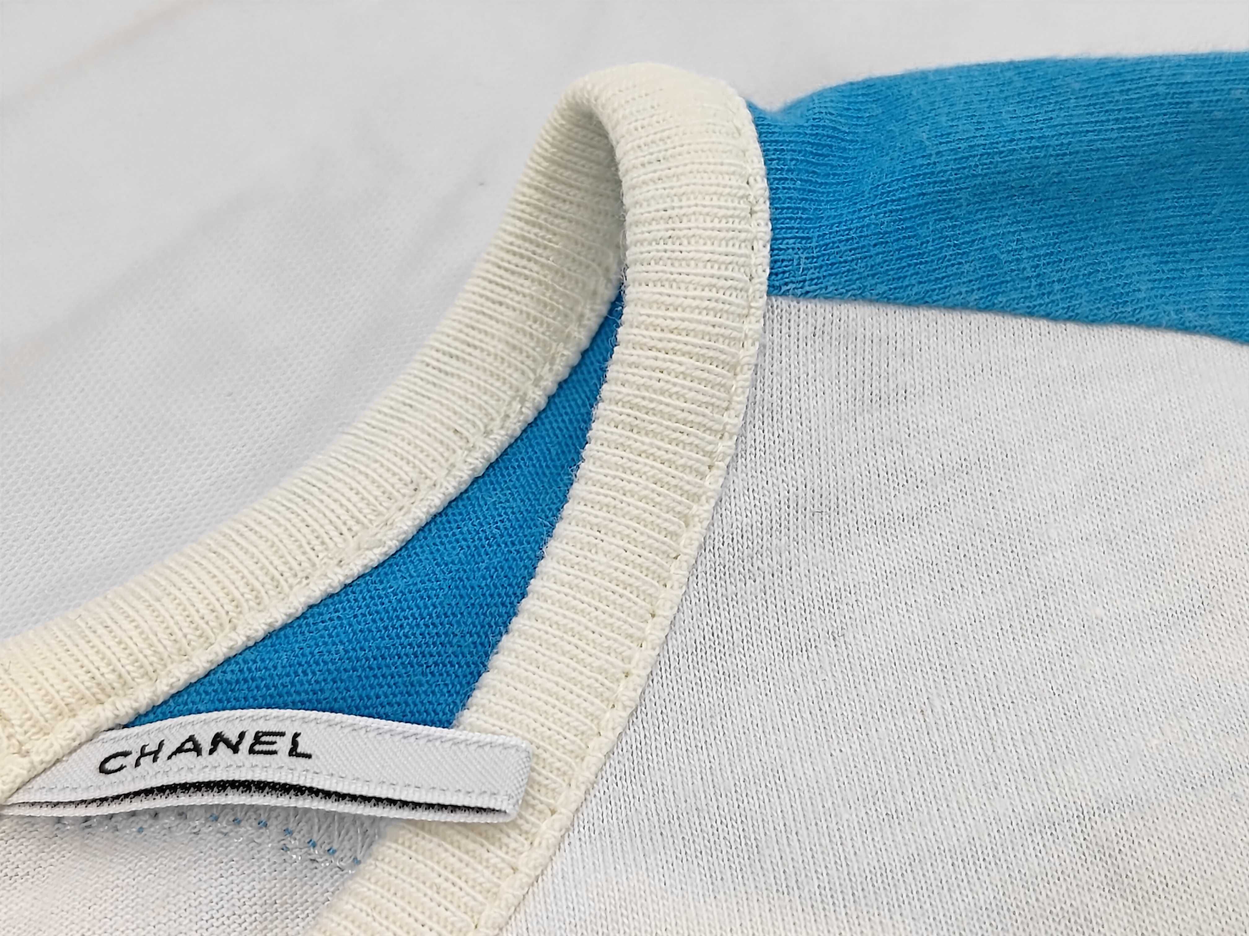 Chanel Short Sleeve Shirt P55821k07323 S Size Coco Beach Cut And Sew Tshirt — view 4