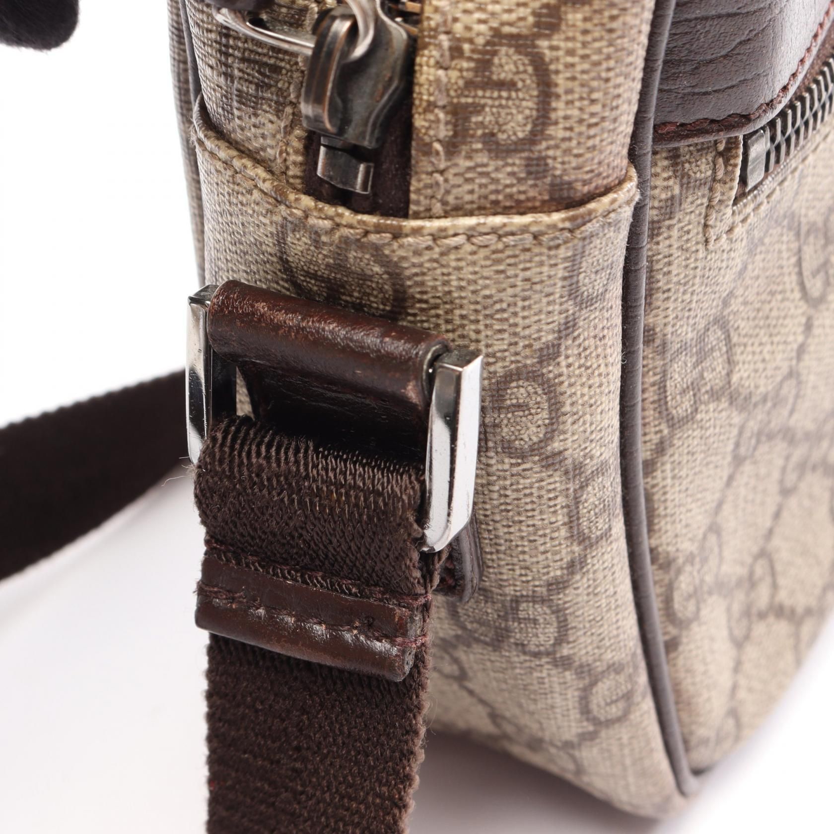 GG Supreme Messenger Bag — view 13
