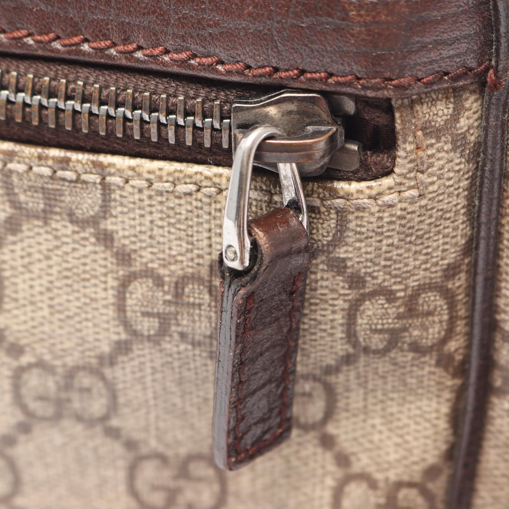 GG Supreme Messenger Bag — view 7