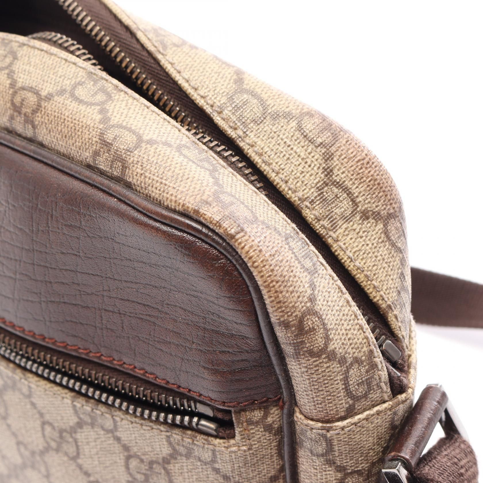 GG Supreme Messenger Bag — view 8