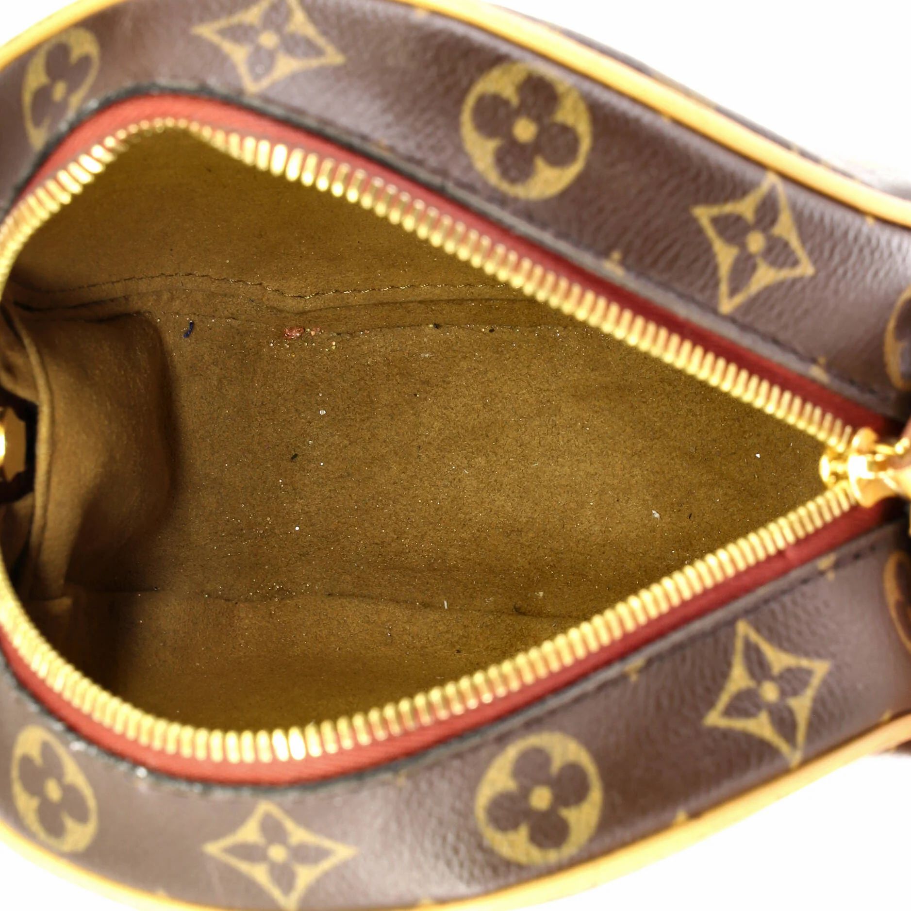 Boite Chapeau Souple PM, Monogram — view 5