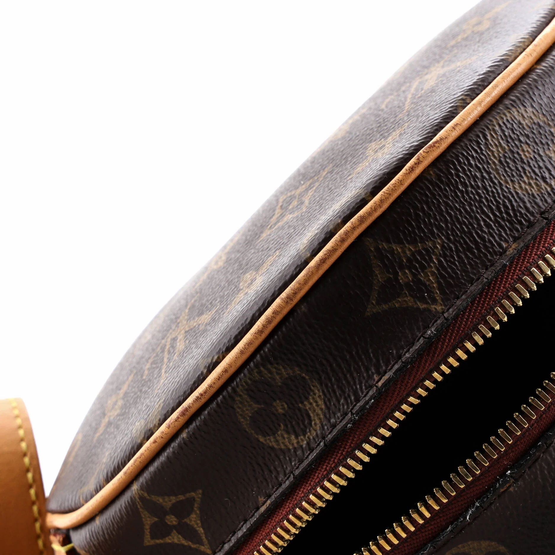 Boite Chapeau Souple PM, Monogram — view 7