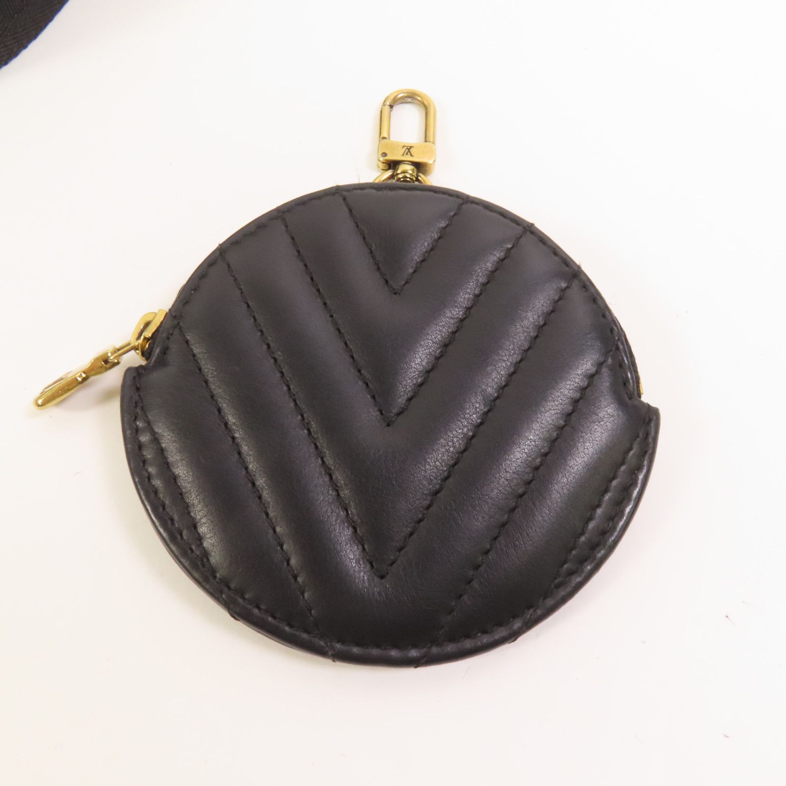 New Wave Multi Pochette, Calf Leather Quilted — view 6