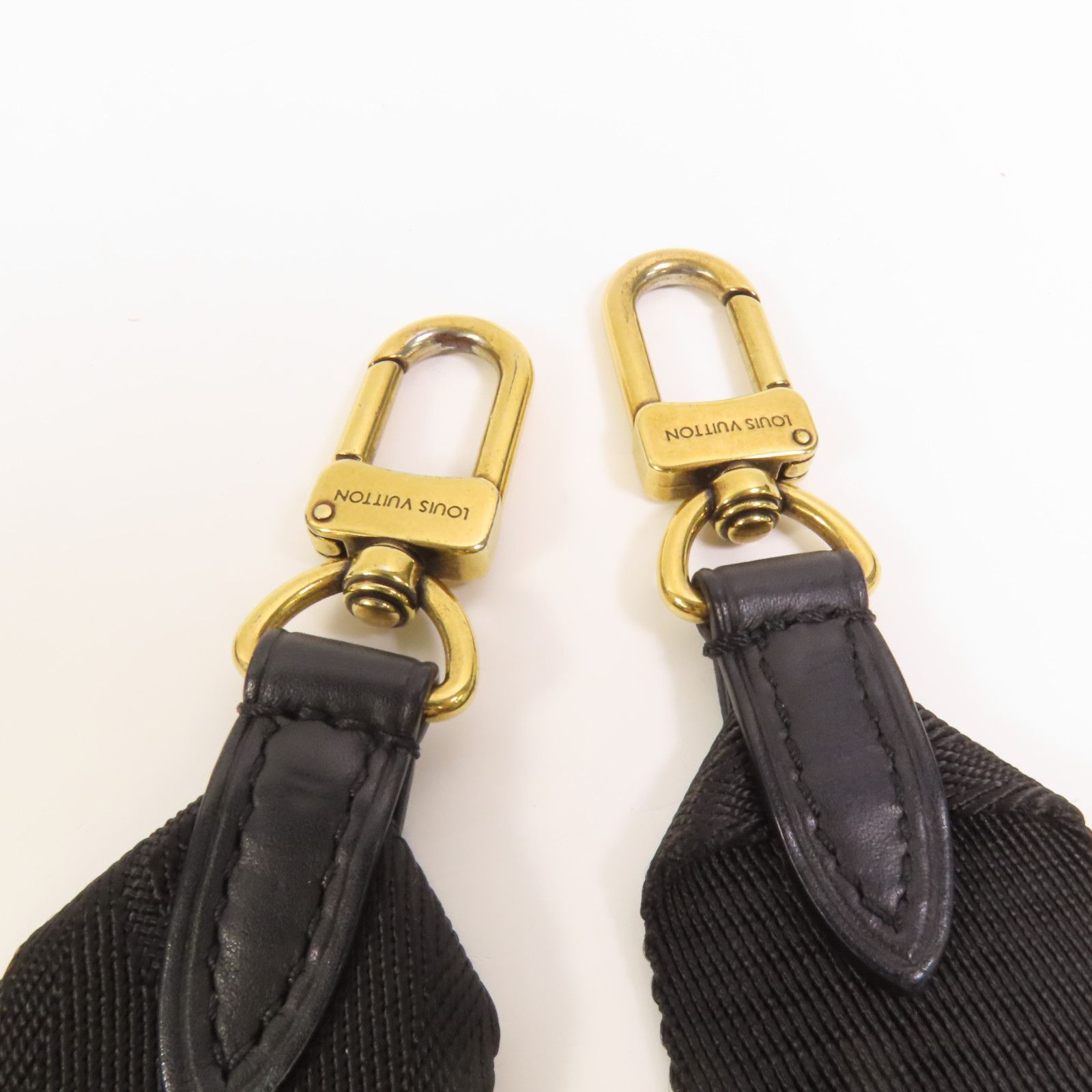 New Wave Multi Pochette, Calf Leather Quilted — view 7