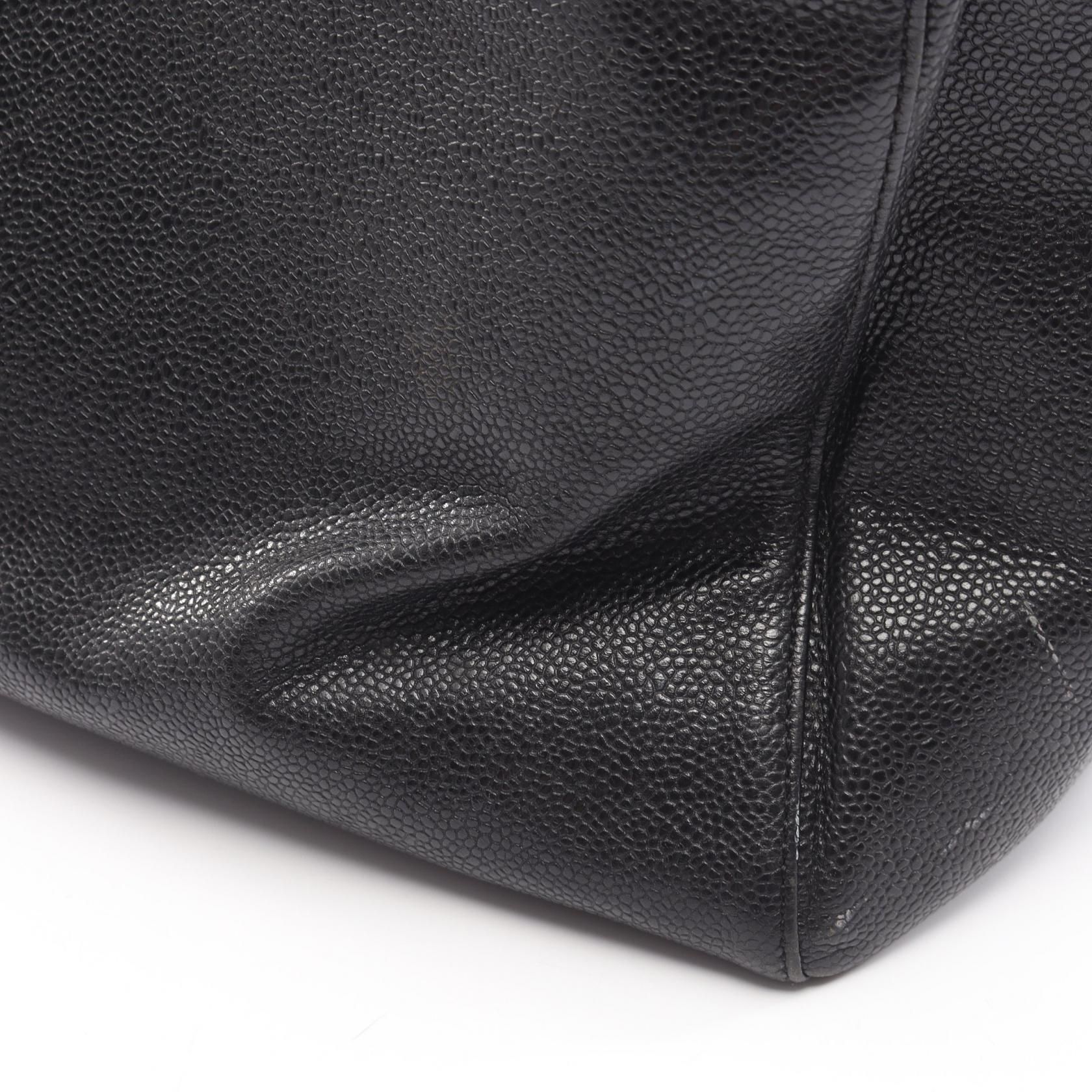 Black Coco Mark Shoulder Bag Grained Calfskin — view 7
