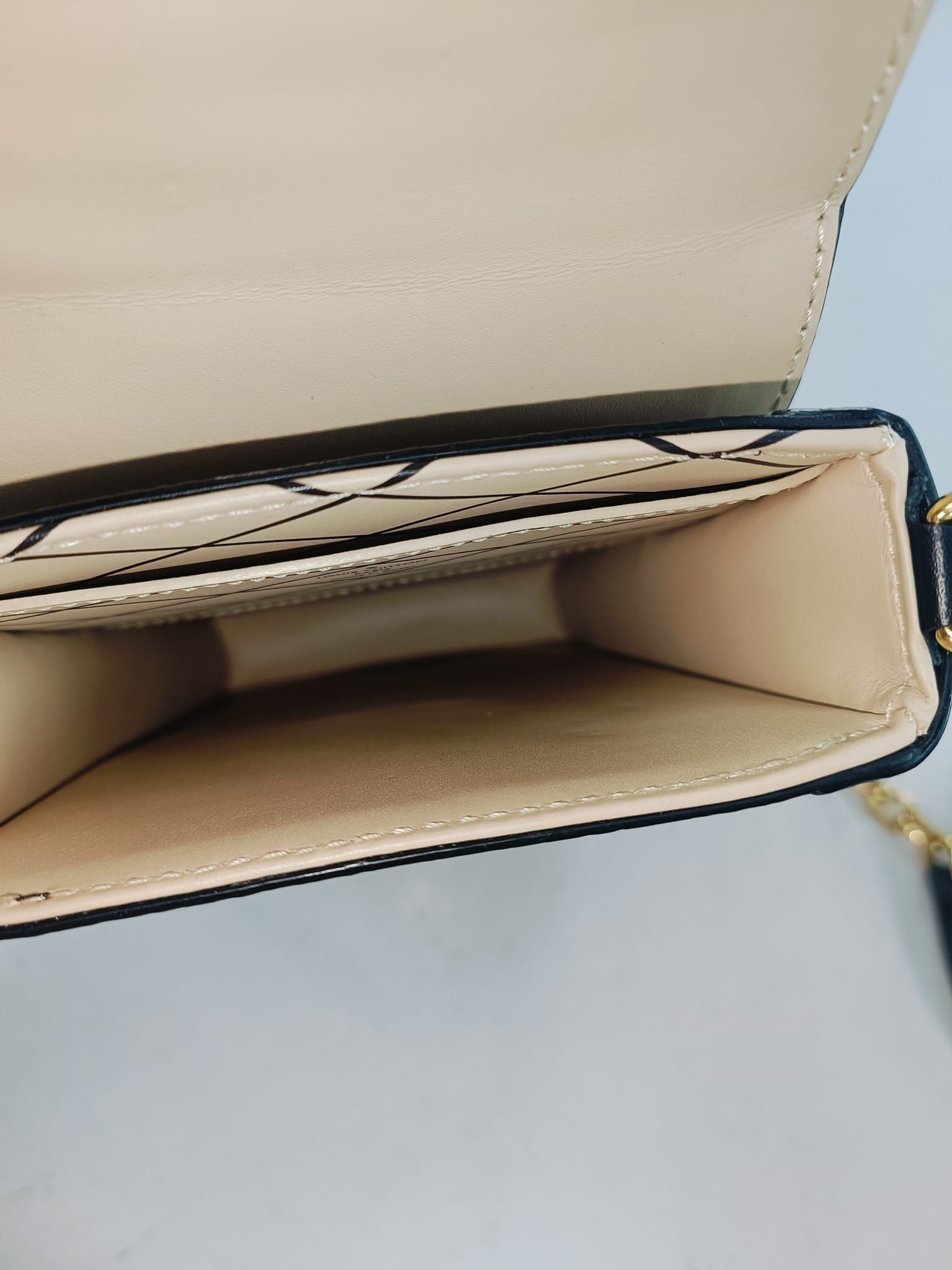 Pochette Trunk Verticale, Monogram — view 4