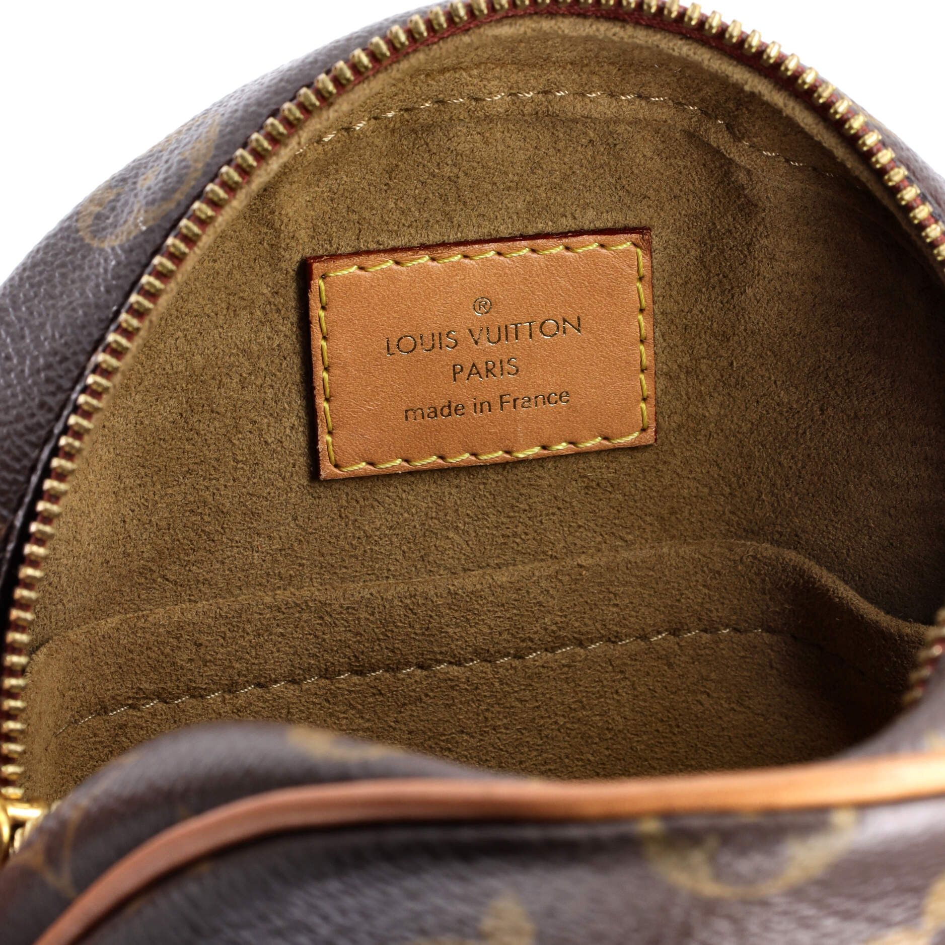 Boite Chapeau Souple PM, Monogram — view 15