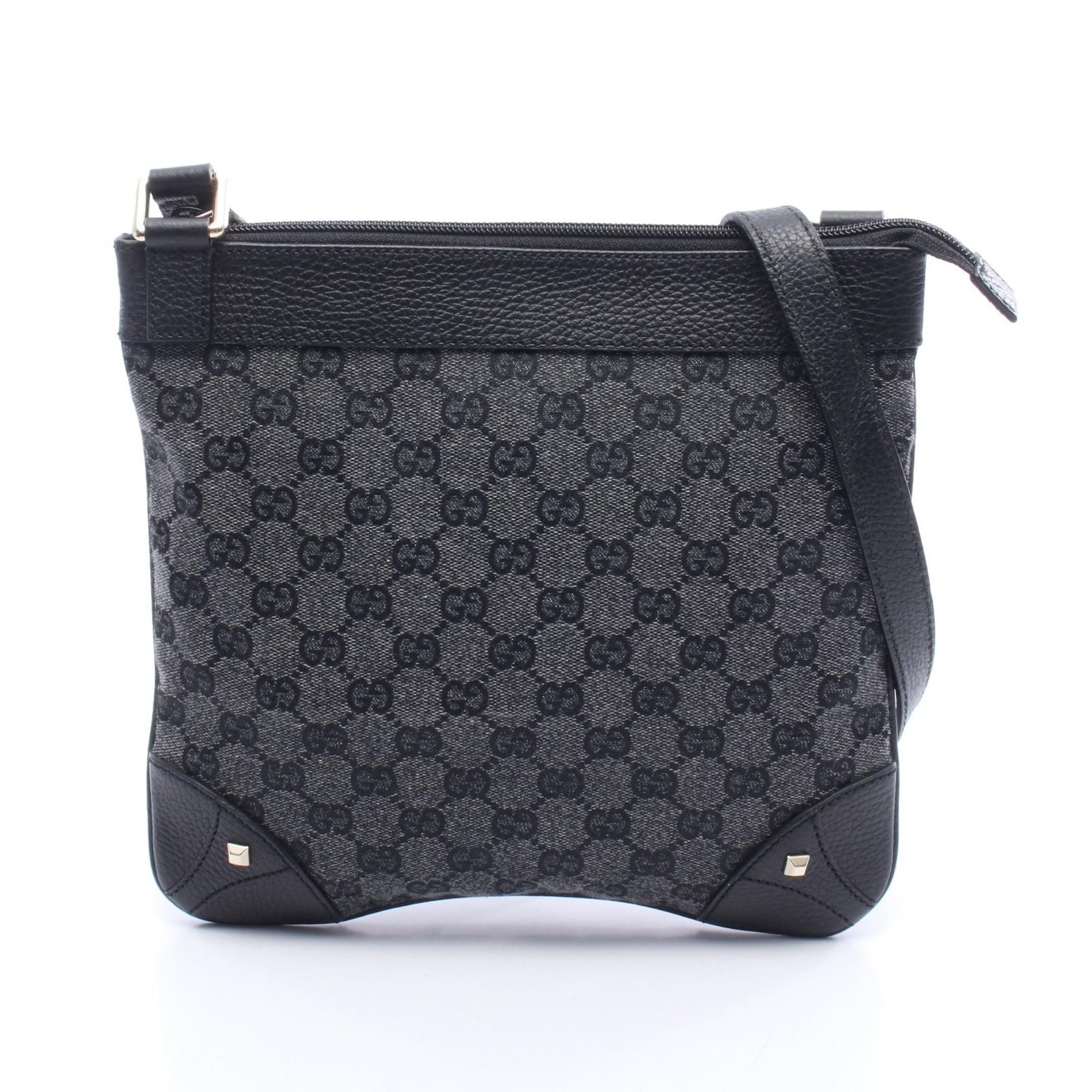 272396, Black