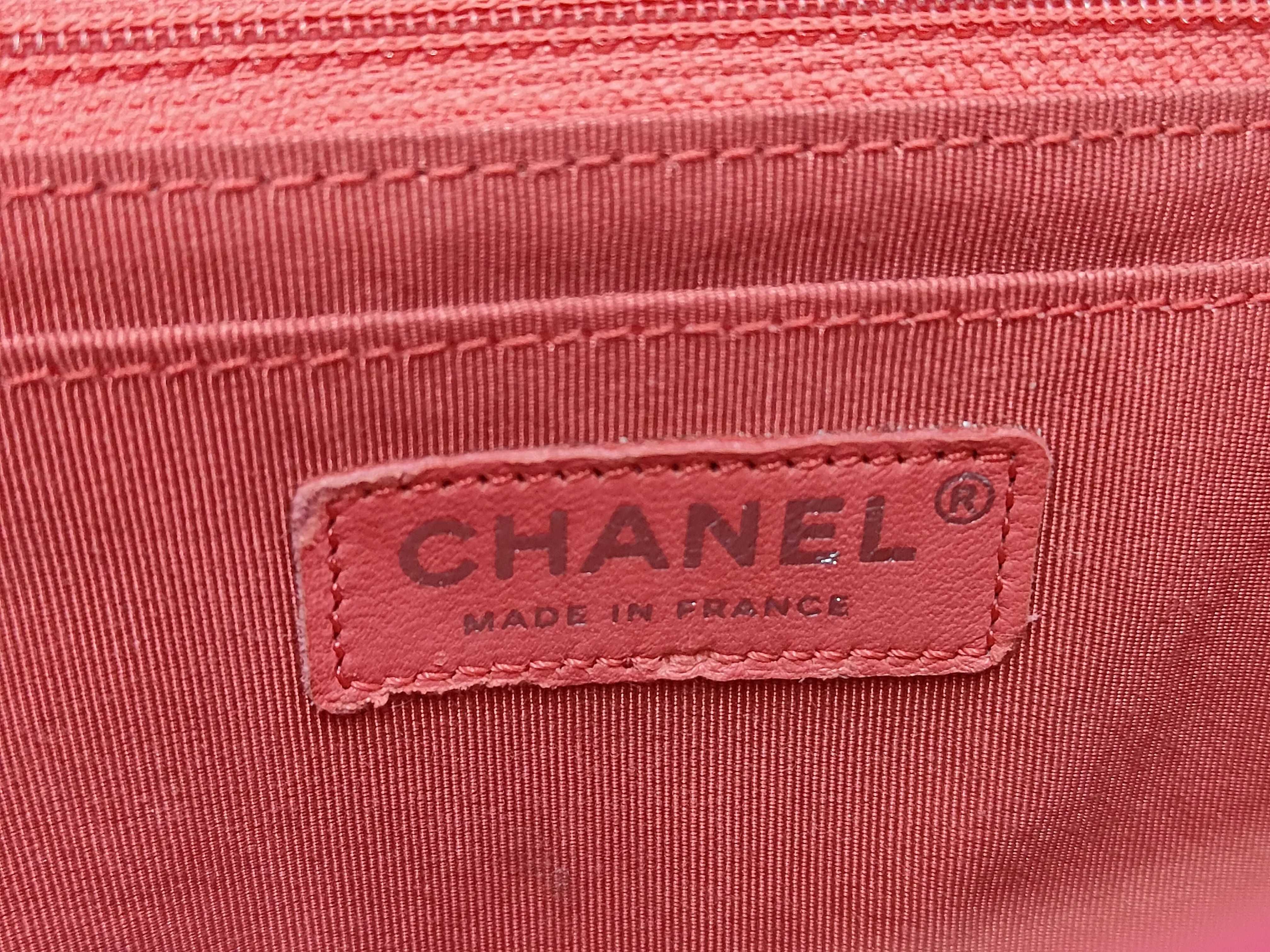 Chanel Tweed Patchwork Chain Shoulder 23395971 Bag — view 10