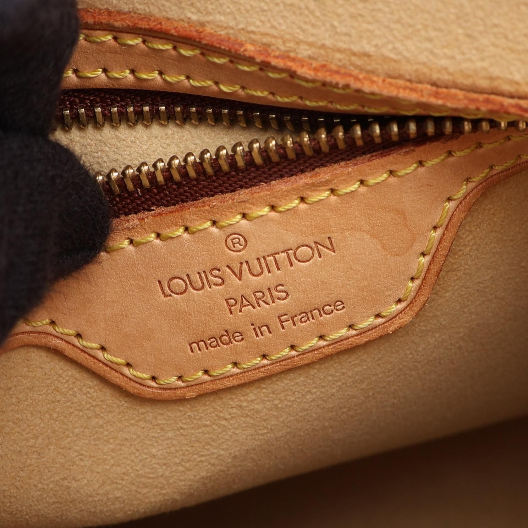 Looping GM, Monogram — view 4