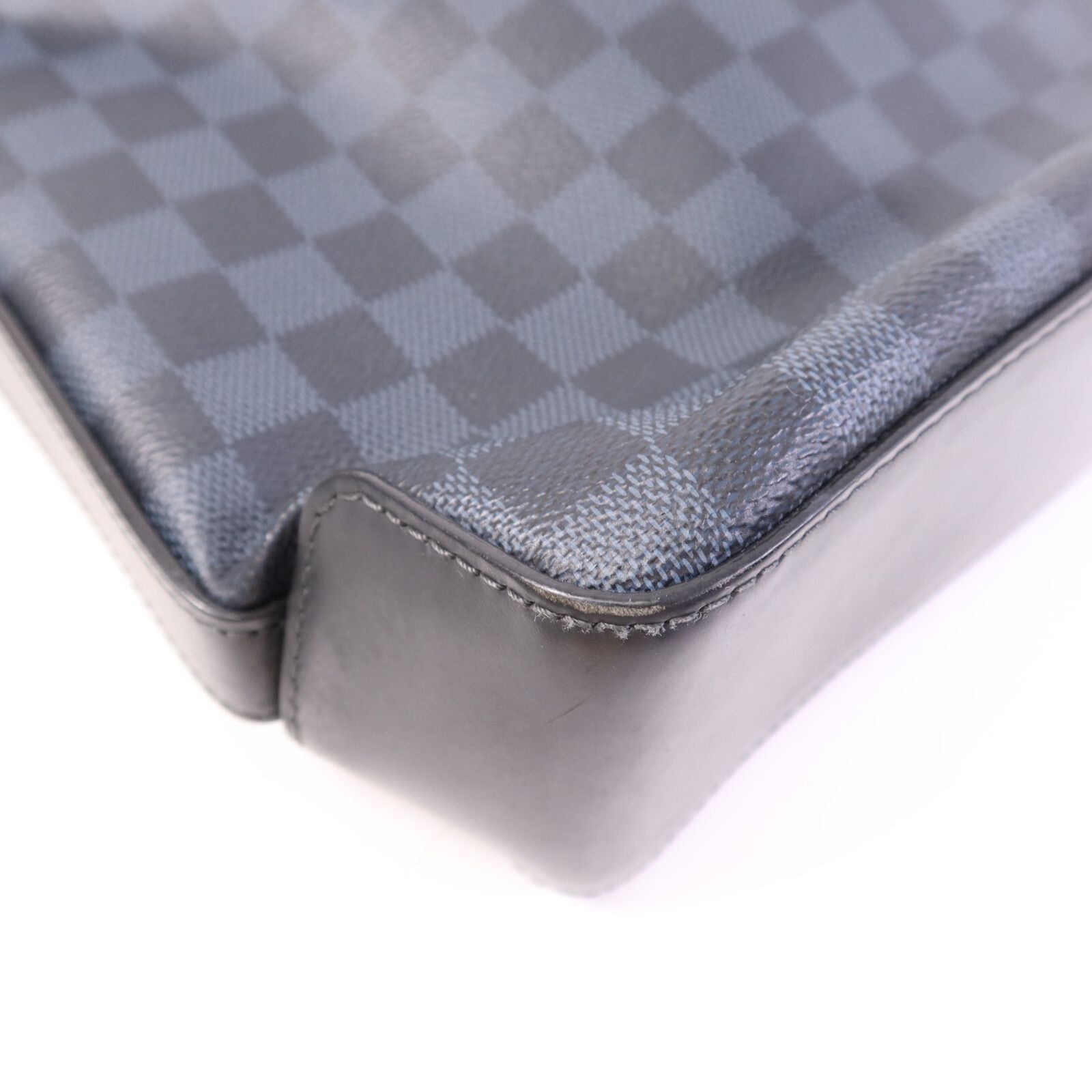 Greenwich Messenger, Damier Cobalt — view 12