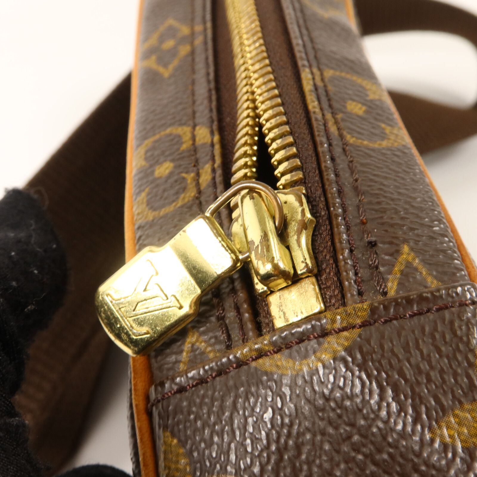 Pochette Gange, Monogram — view 10