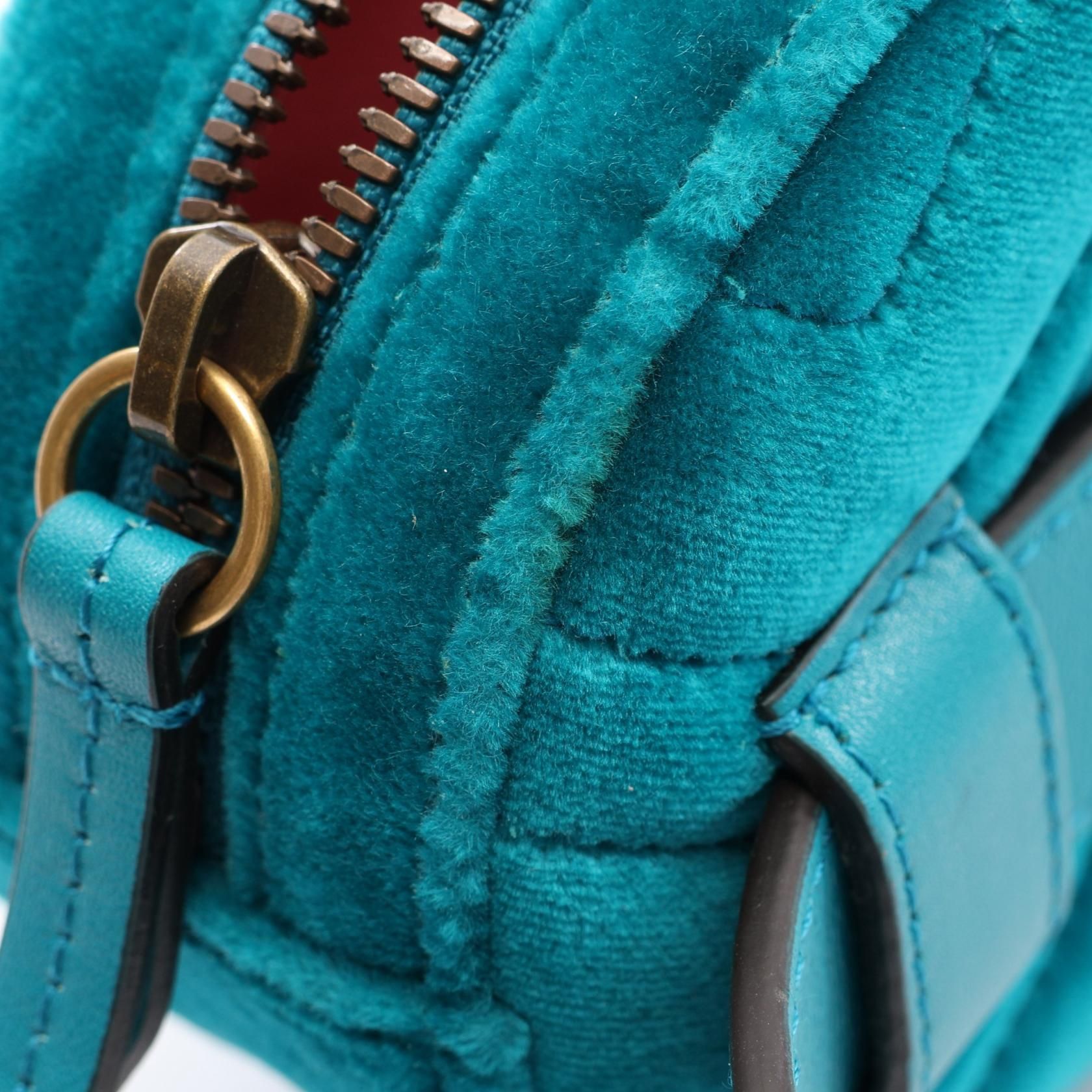 Gg Marmont Waist Bag Green Velvet Leather 476434 — view 5