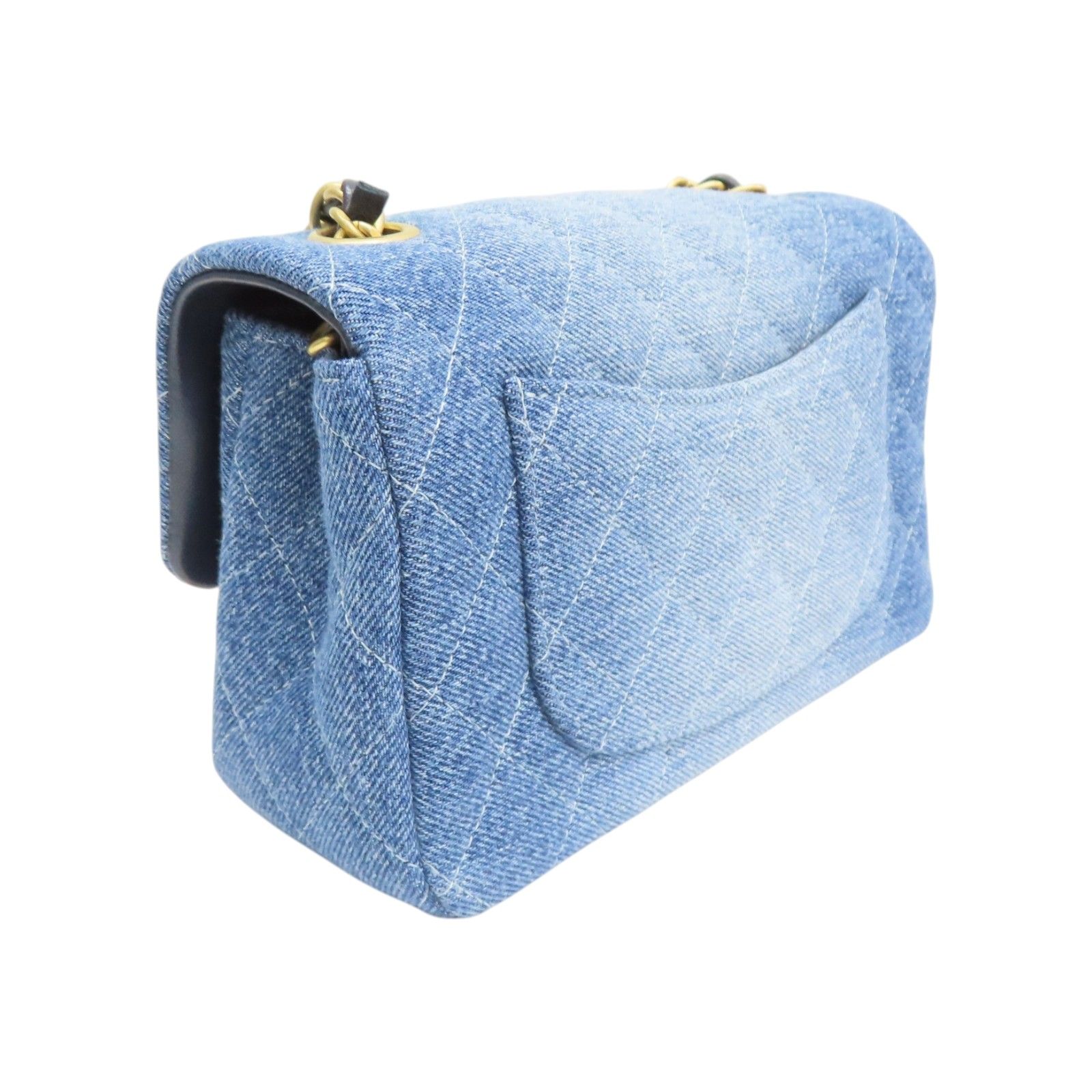 Matelasse Coco 20 Shoulder Bag Denim Blue A 69900 — view 2