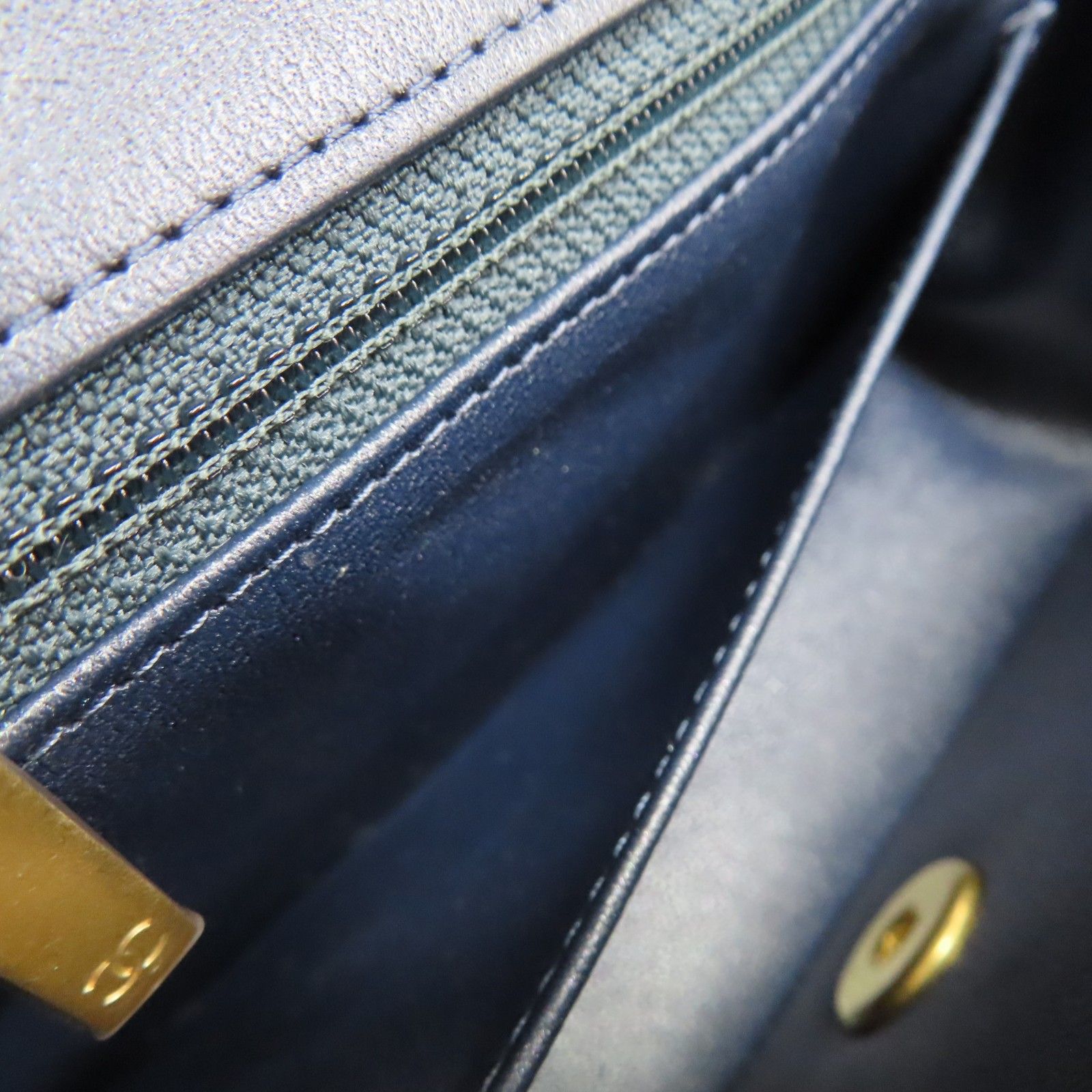 Matelasse Coco 20 Shoulder Bag Denim Blue A 69900 — view 4
