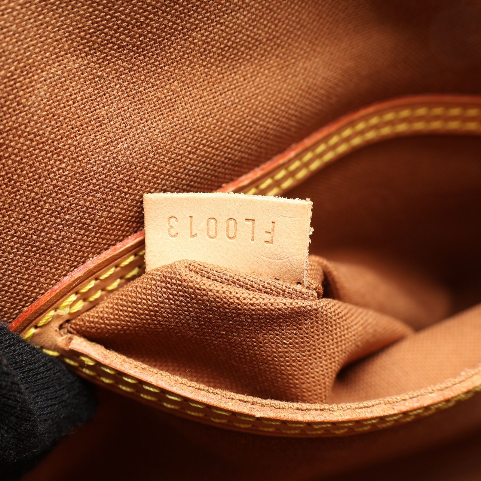 Alma PM, Monogram — view 6