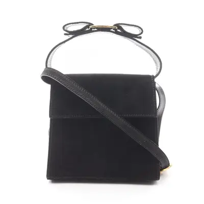 21 3104, Black