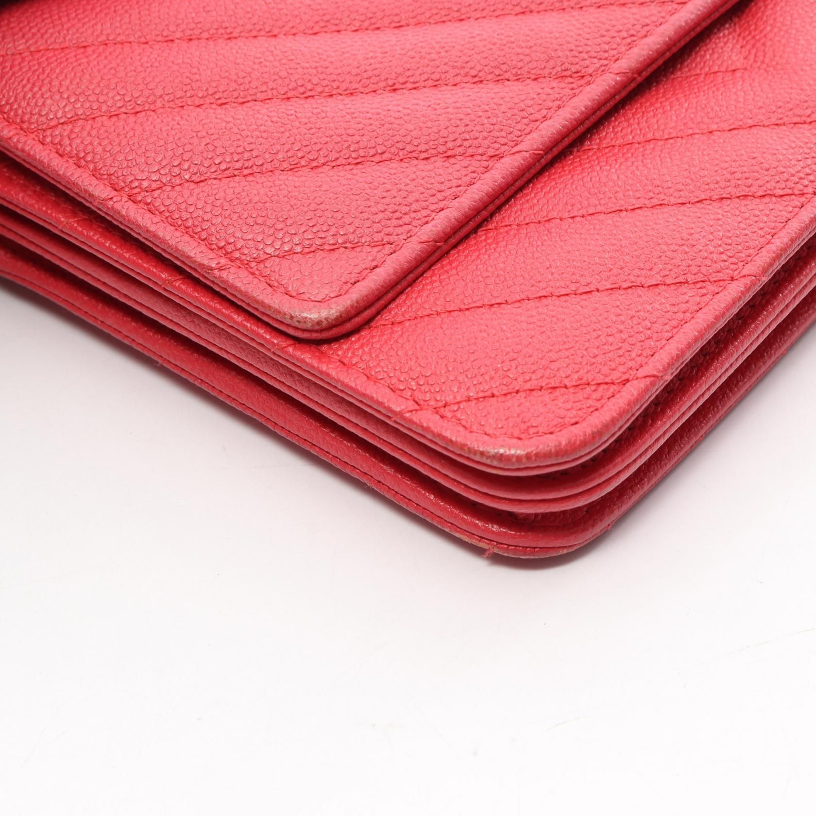 Red Chevron V Stitch Chain Wallet Shoulder Bag Calfskin (cowhide) — view 14