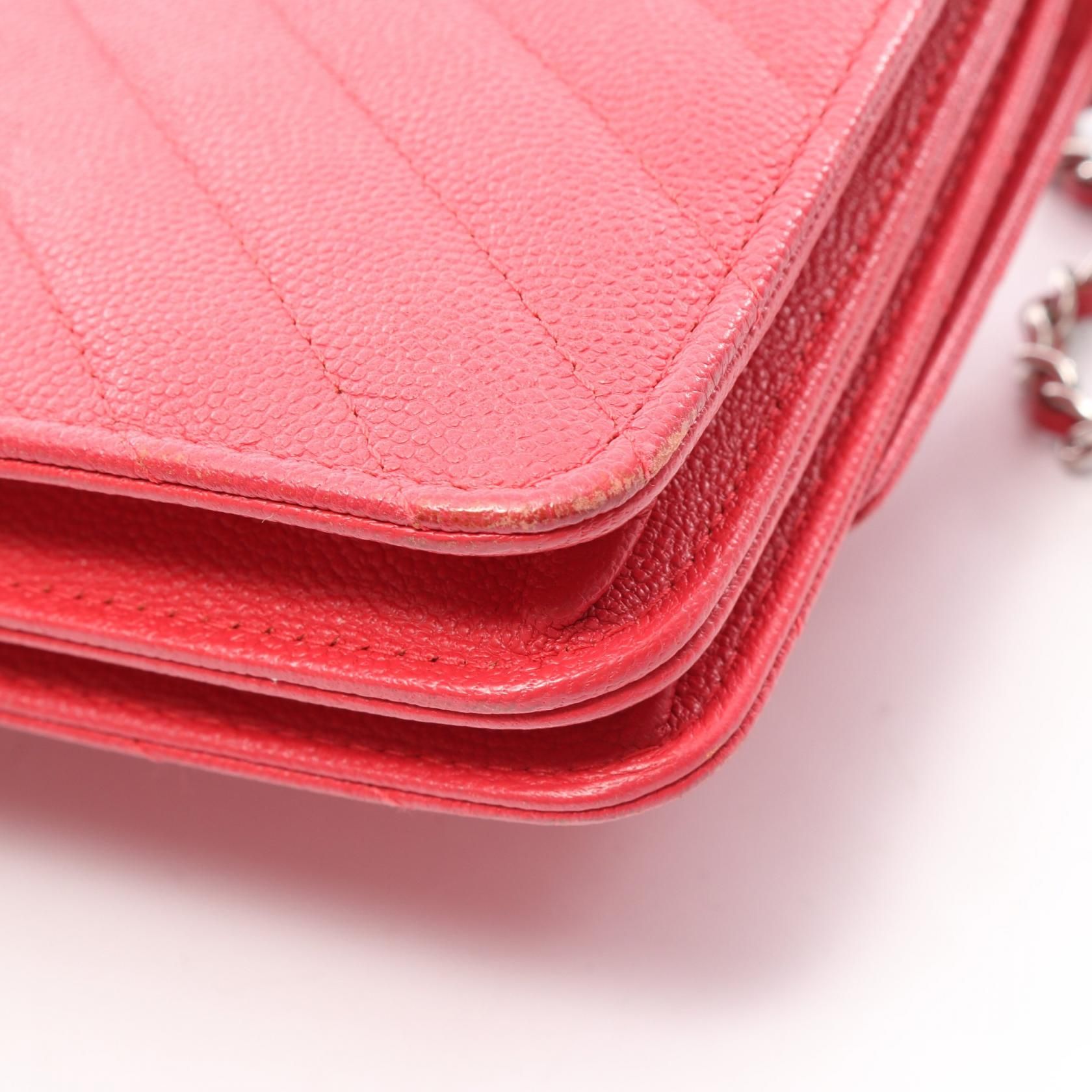 Red Chevron V Stitch Chain Wallet Shoulder Bag Calfskin (cowhide) — view 16