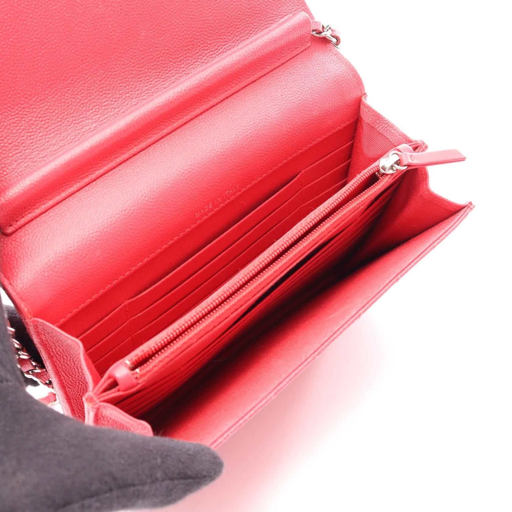 Red Chevron V Stitch Chain Wallet Shoulder Bag Calfskin (cowhide) — view 3