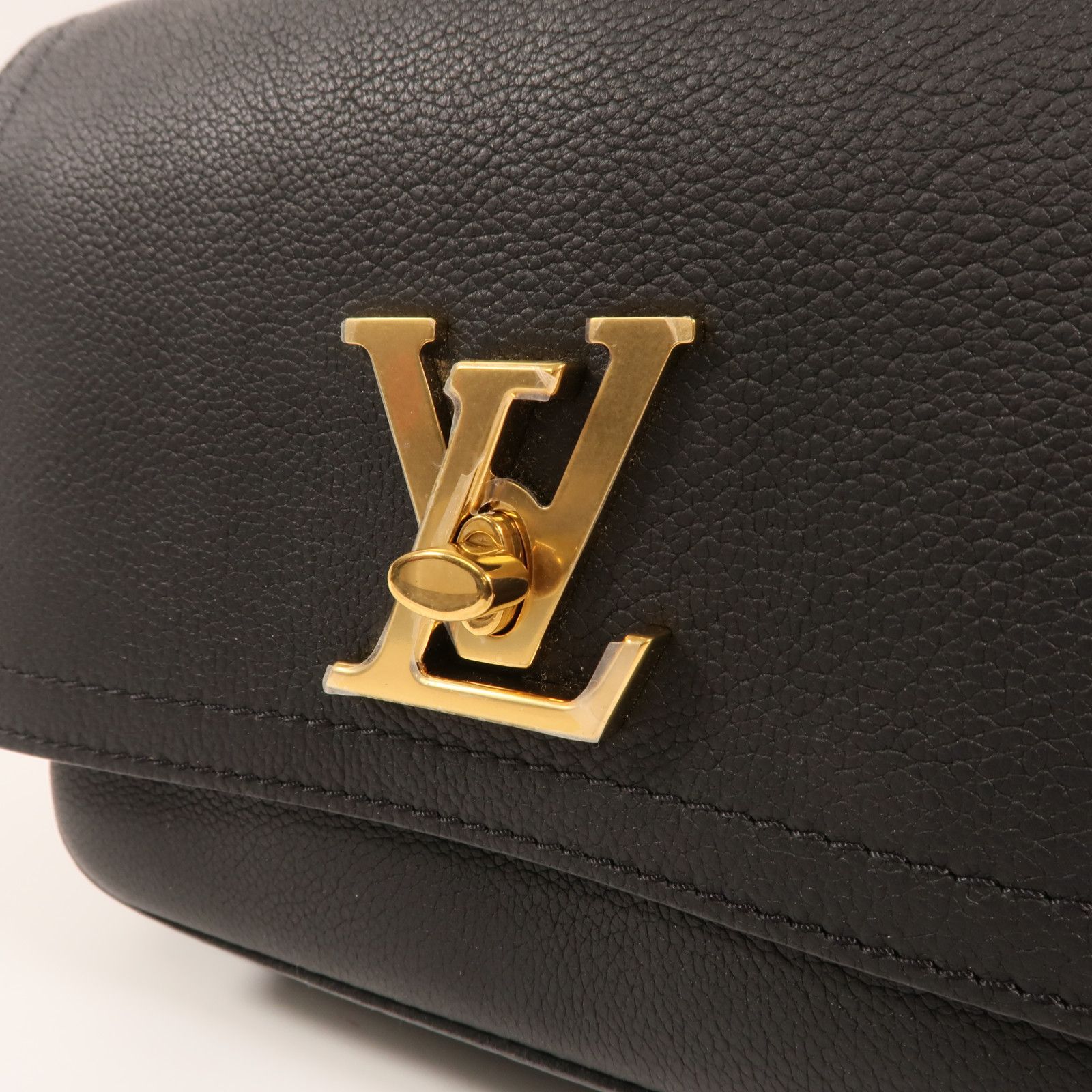 Leather Lock Me Golden Strap Shoulder Back Bag Black Shoulder Bag M 57073, Black — view 12