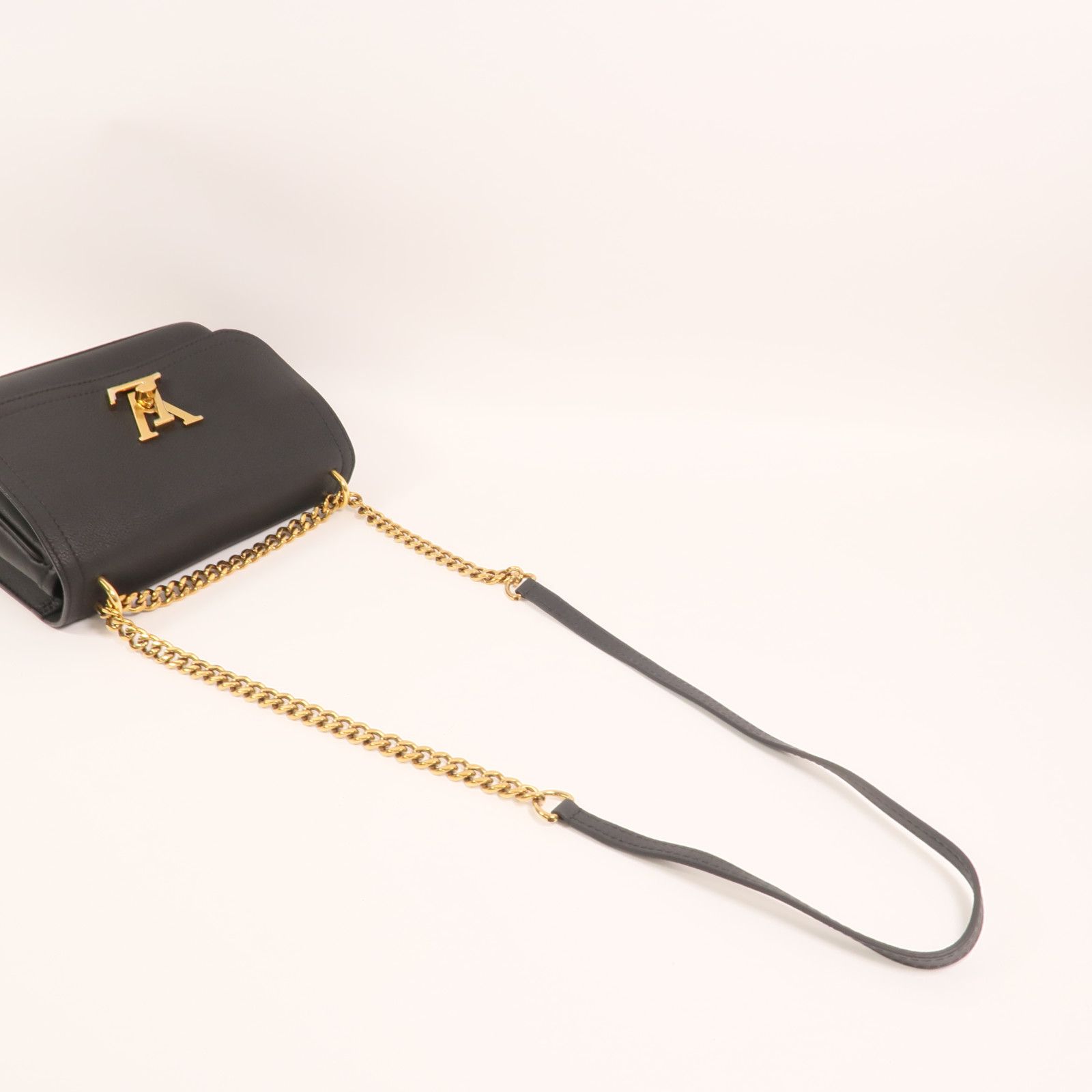 Leather Lock Me Golden Strap Shoulder Back Bag Black Shoulder Bag M 57073, Black — view 7
