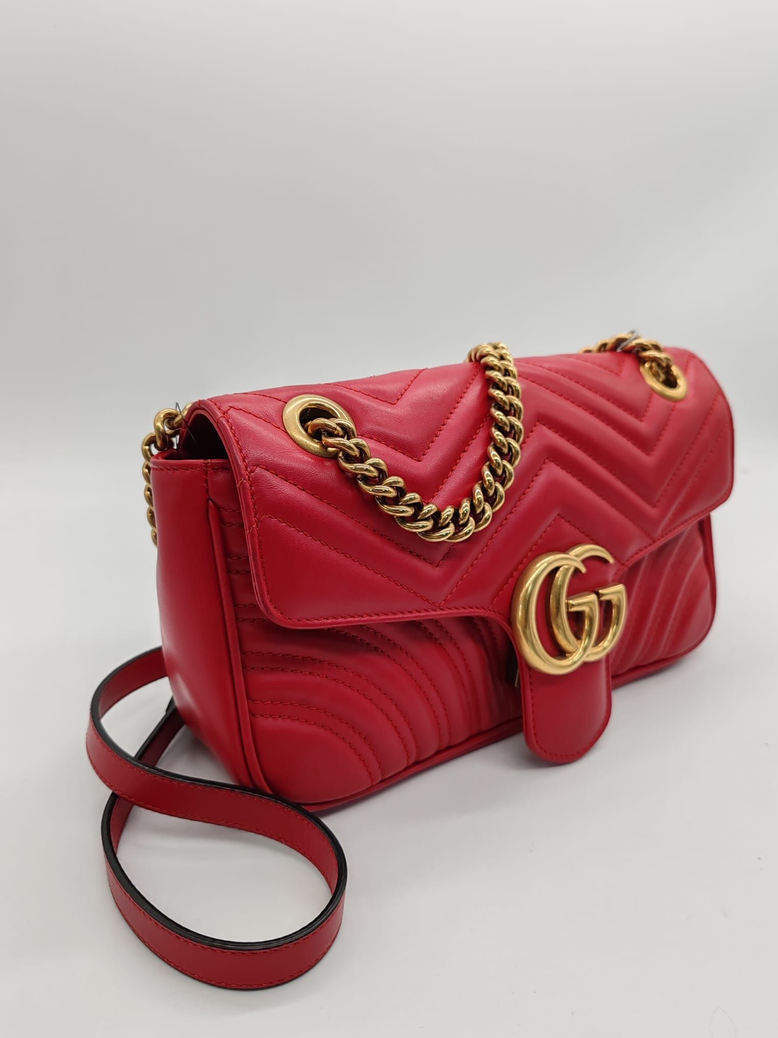 GG Marmont Flap Bag Small, Matelasse Chevron — view 2