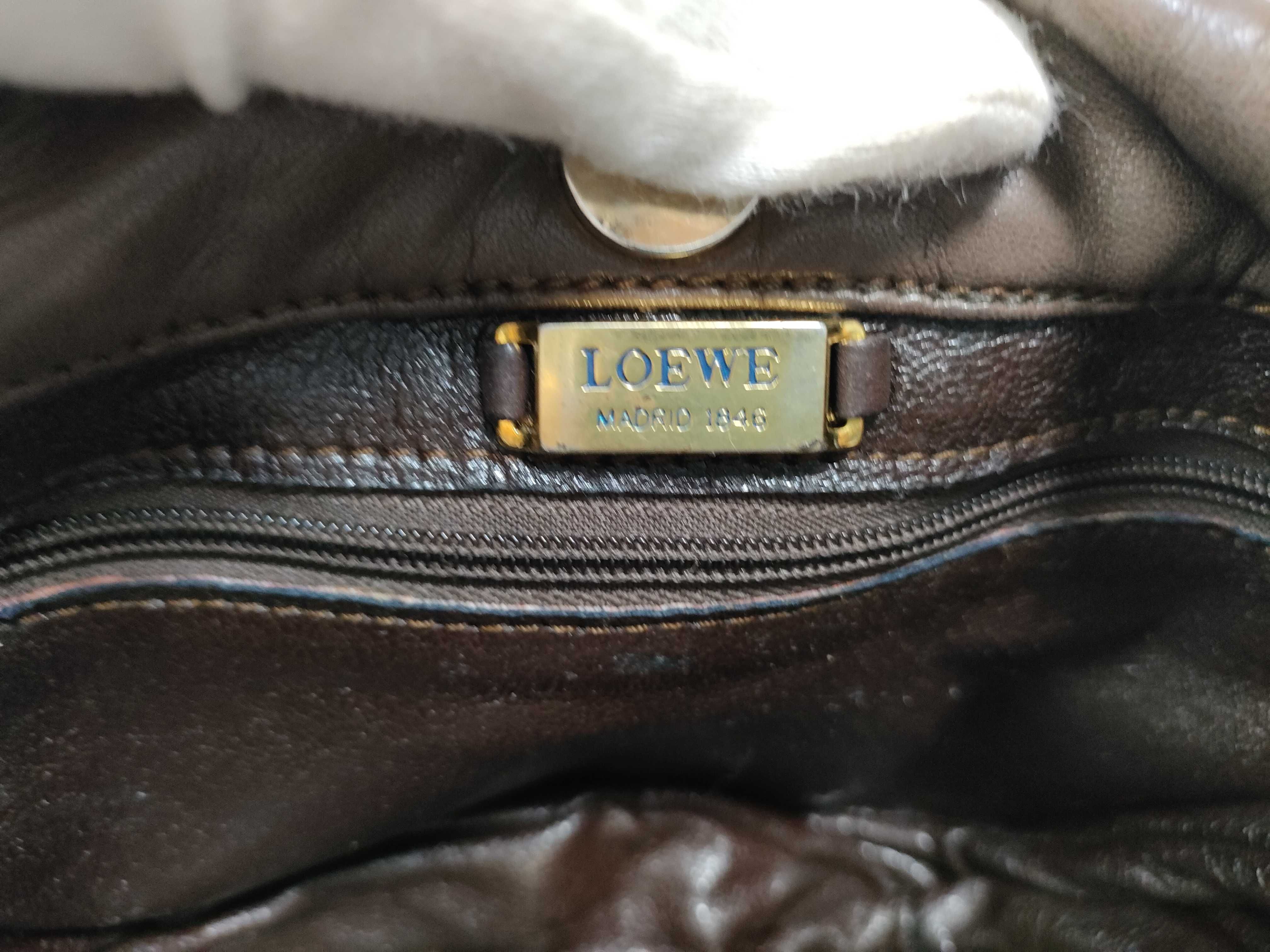 Anagram Shoulder Bag Leather — view 13