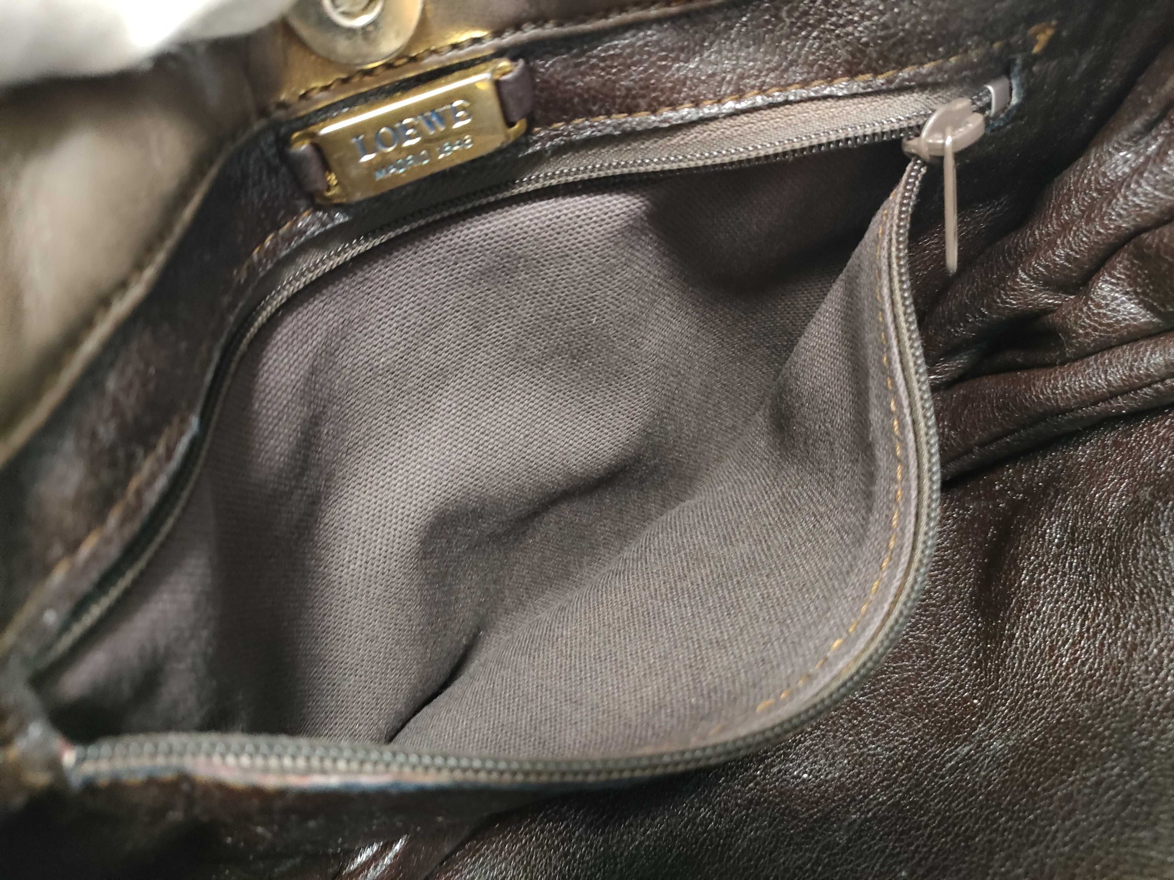 Anagram Shoulder Bag Leather — view 14