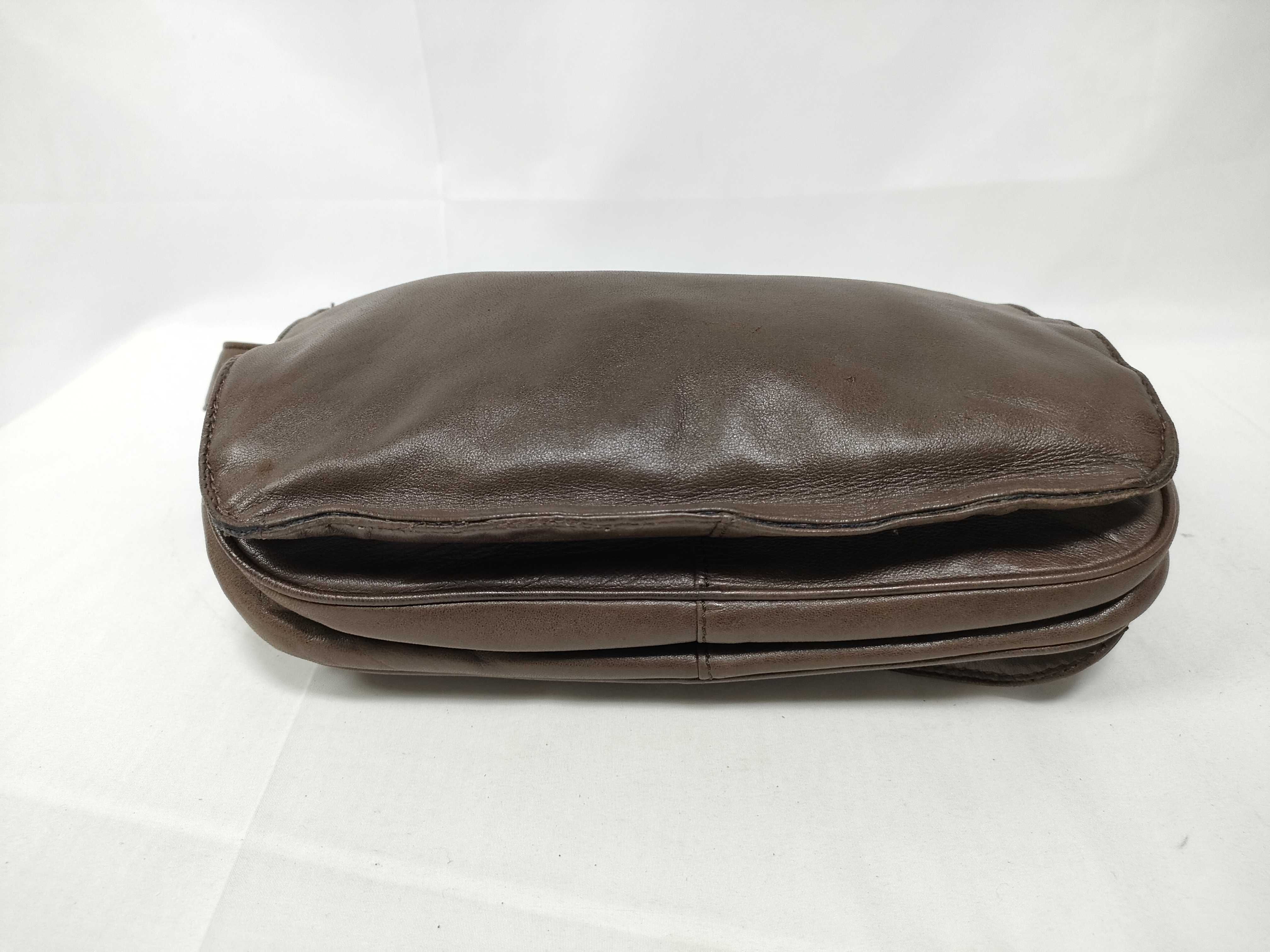 Anagram Shoulder Bag Leather — view 3
