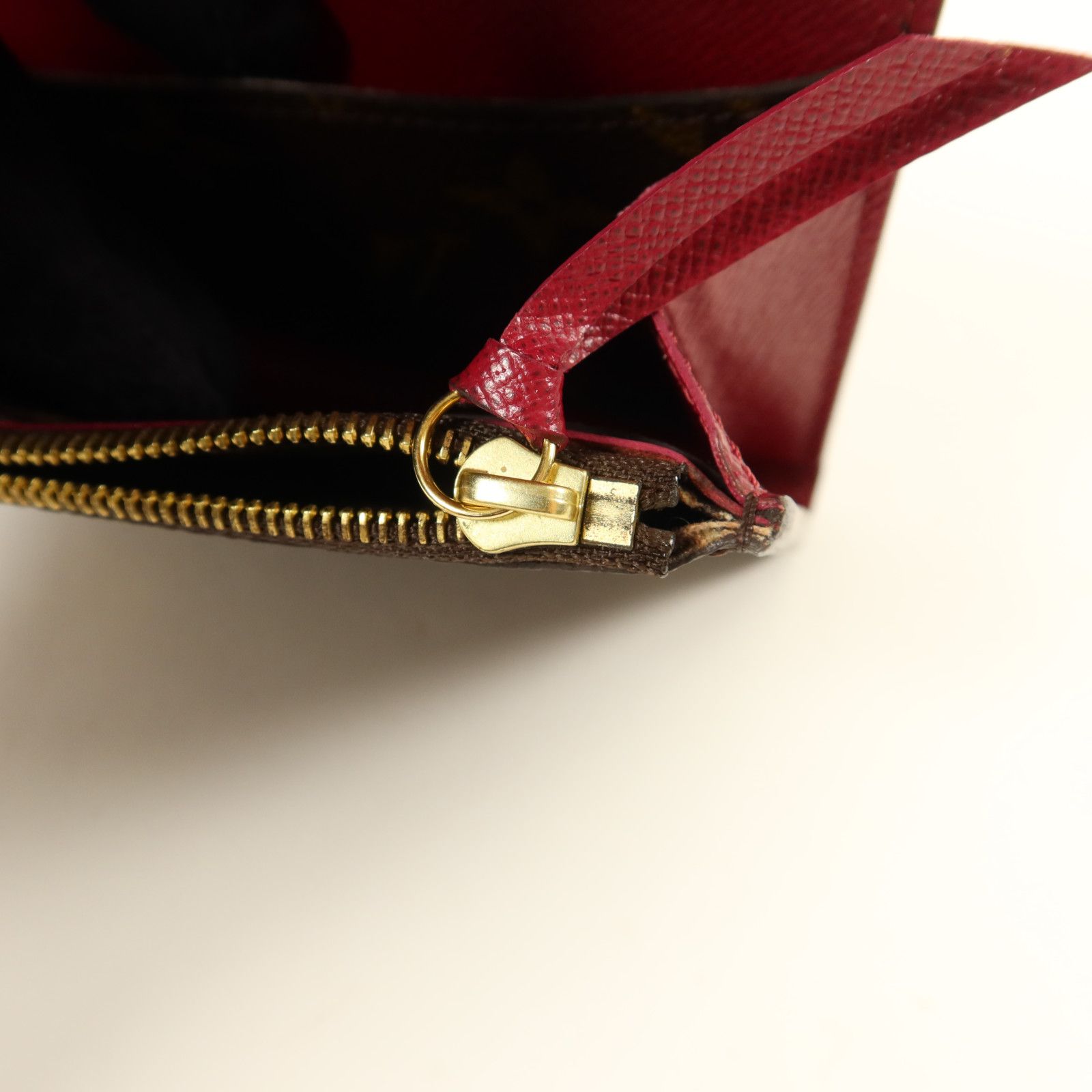 Monogram Sarah Goldsmith Brown Bifoldpurse M 62234 — view 8