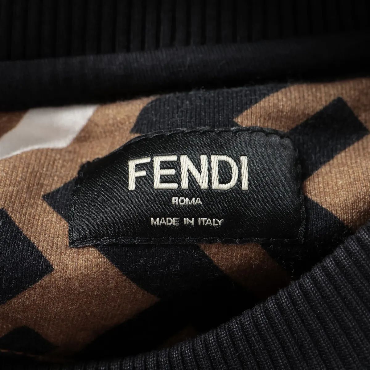 Zucca 22 Years Basic Knitted Fabric Xl Black × Brown Fy0944 Qr Tag Missing Dirt Around The Neck There Is A Scuff — view 5