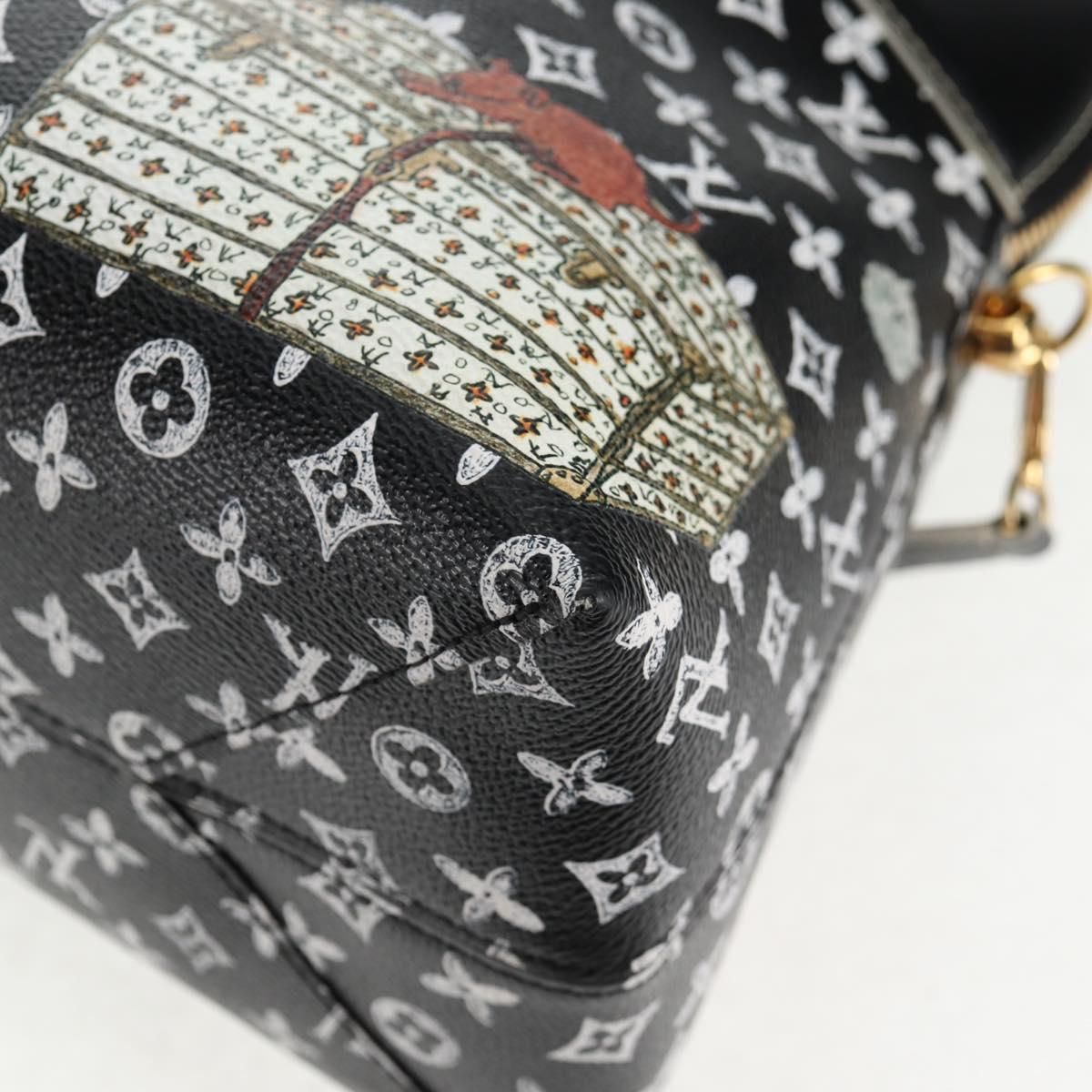 Catgram Alma Soup Hand Bag Black M 44403 Lv Auth — view 19