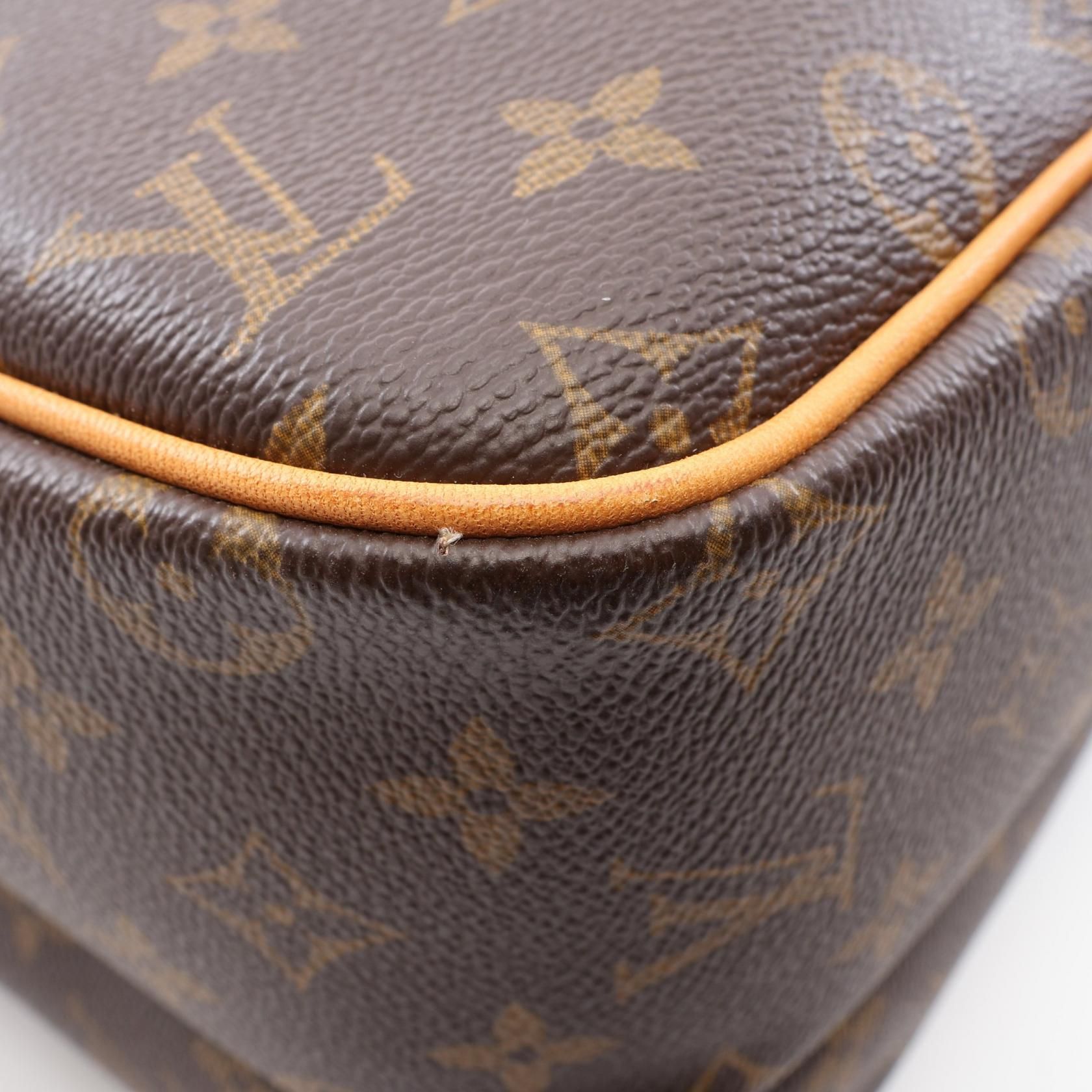 Reporter GM, Monogram — view 11