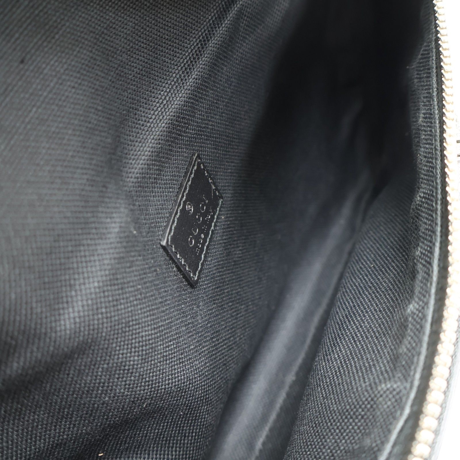 GG Supreme Belt Bag — view 11