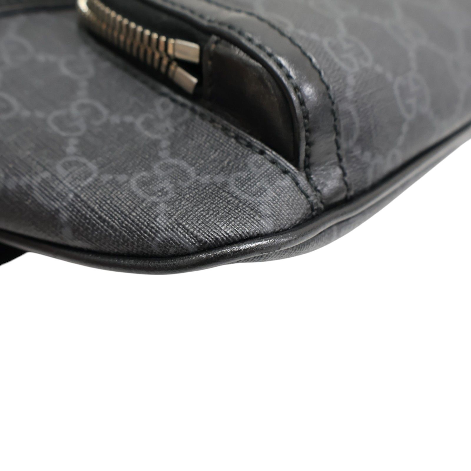 GG Supreme Belt Bag — view 13