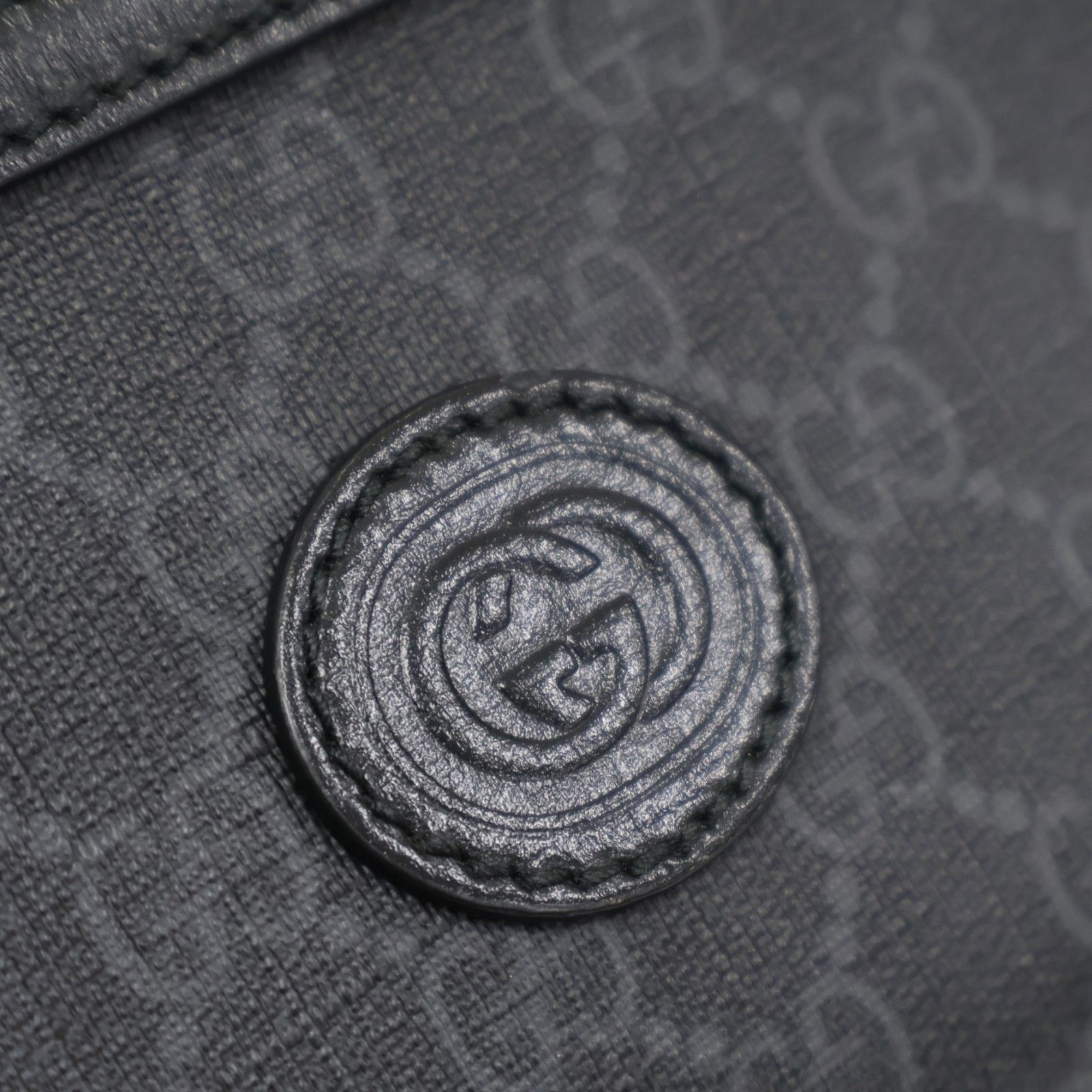 GG Supreme Belt Bag — view 9