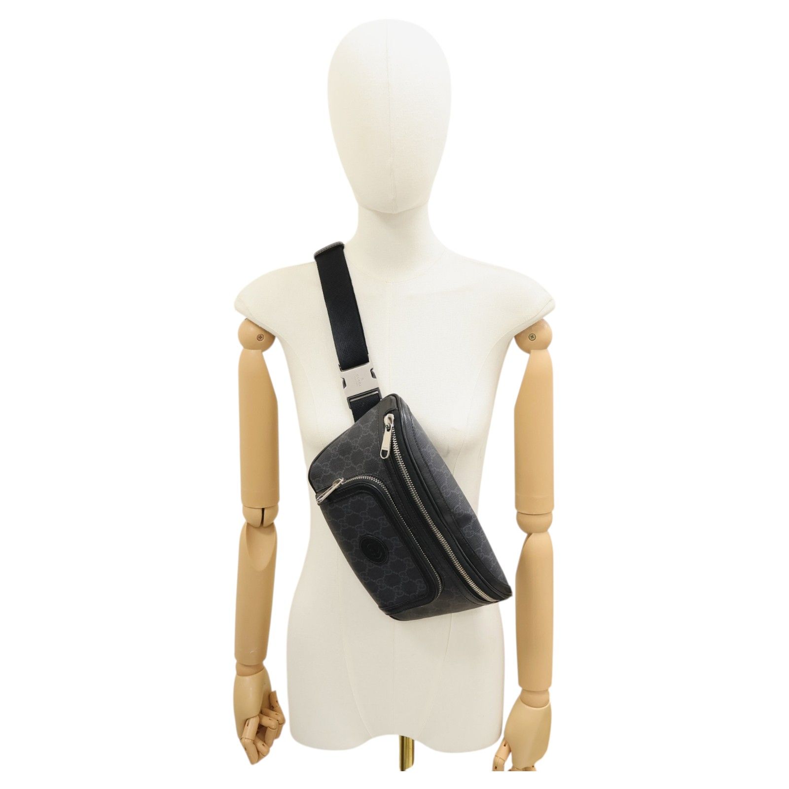 GG Supreme Belt Bag — view 10