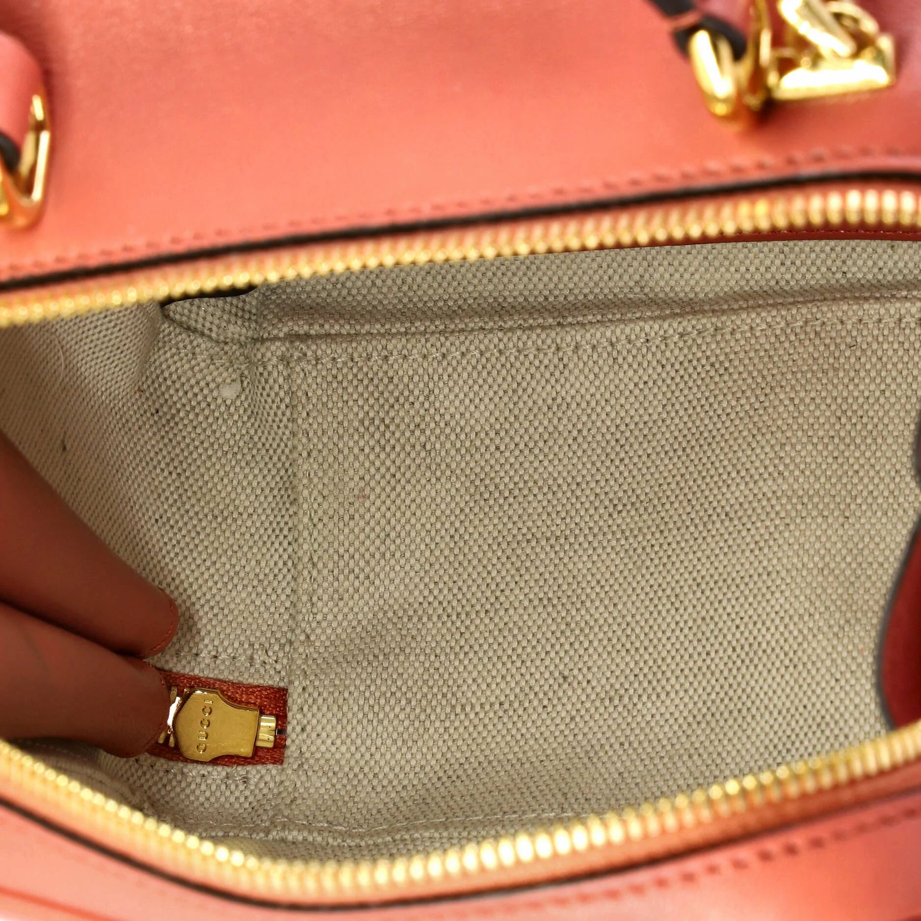 Blondie Nm Top Handle Shoulder Bag Diagonal Quilted Leather — view 5