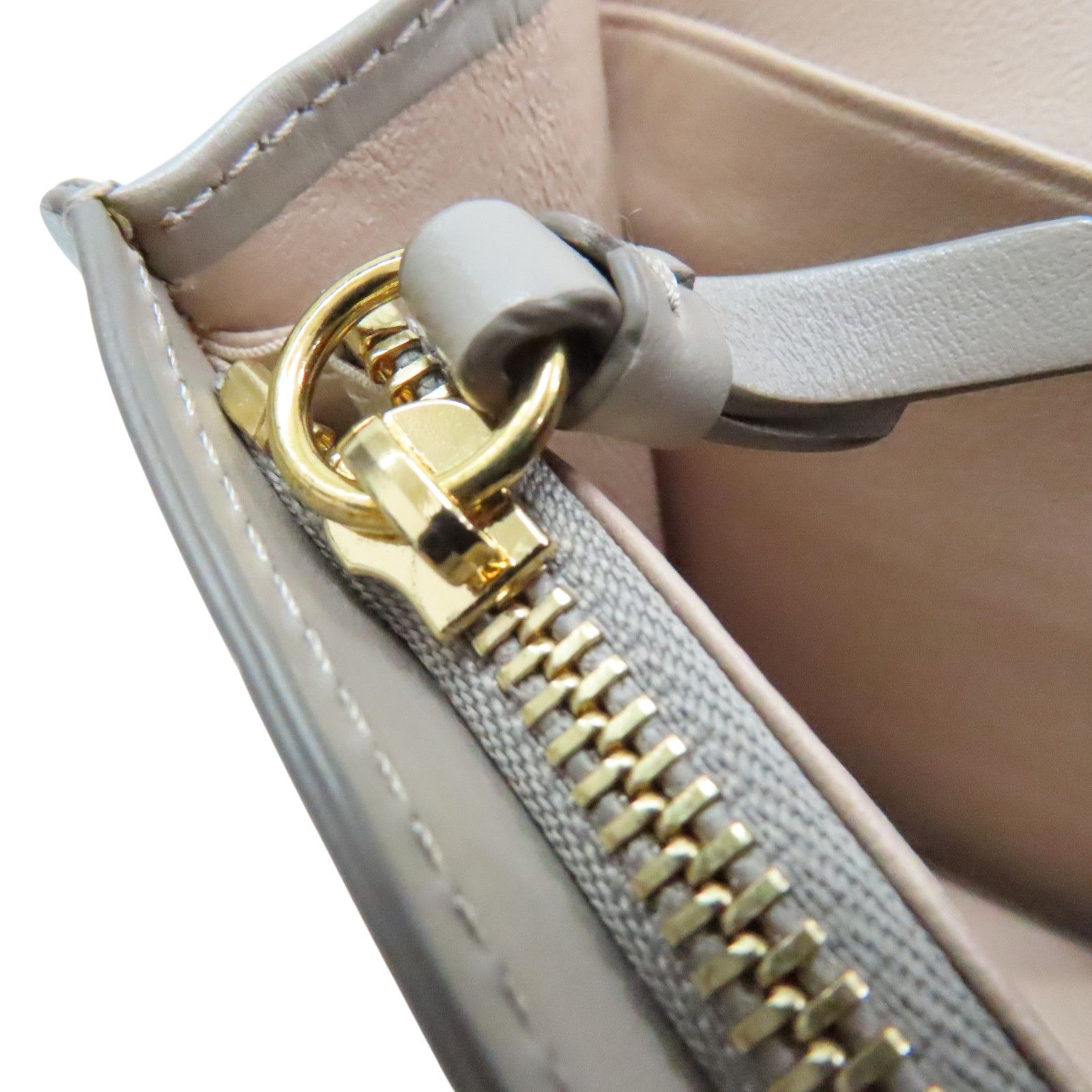 Calfskin Aby Wallet On Chain — view 12