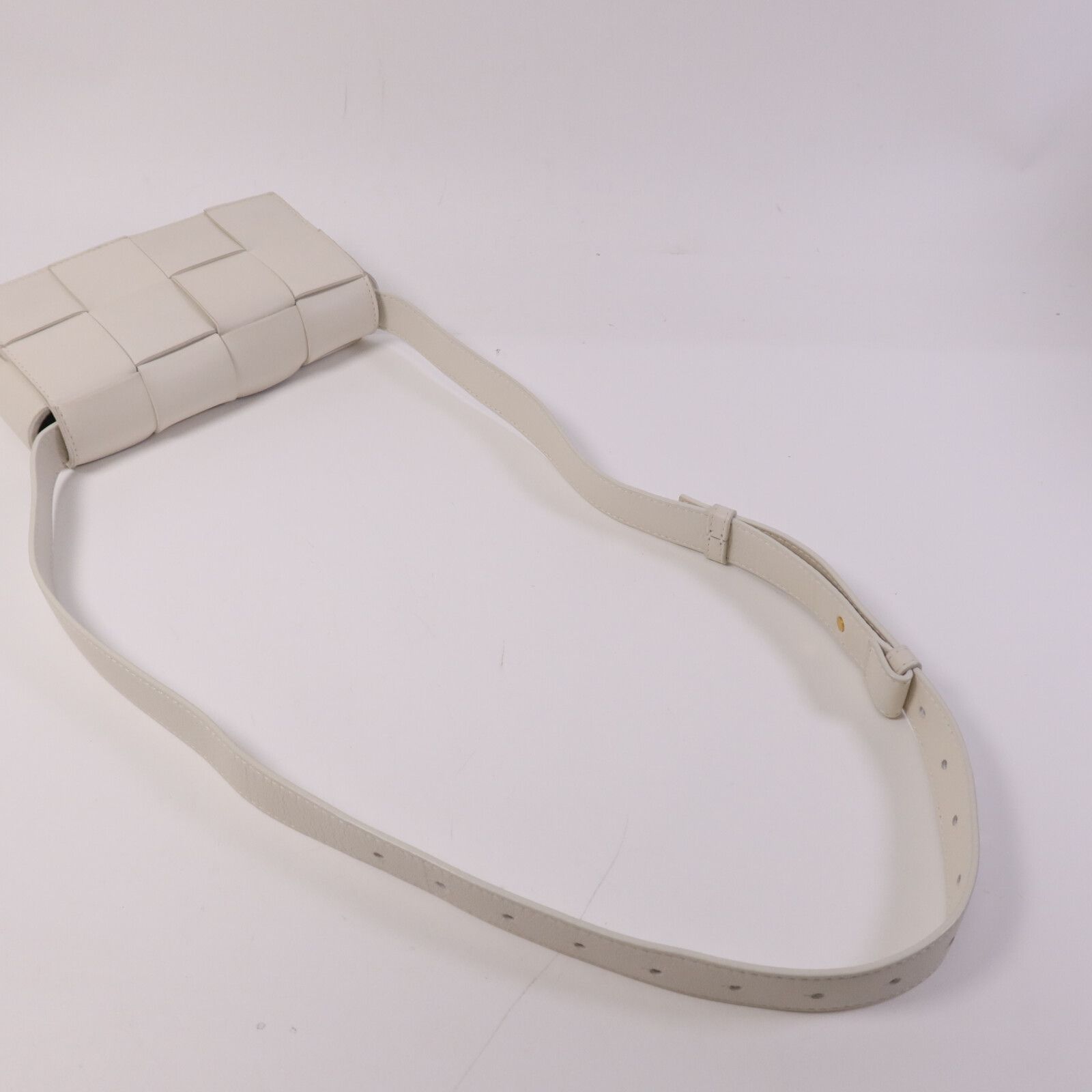 Cowhide Leather Cassette Bag Shoulder Back Bag White Calfskin (cowhide) — view 8