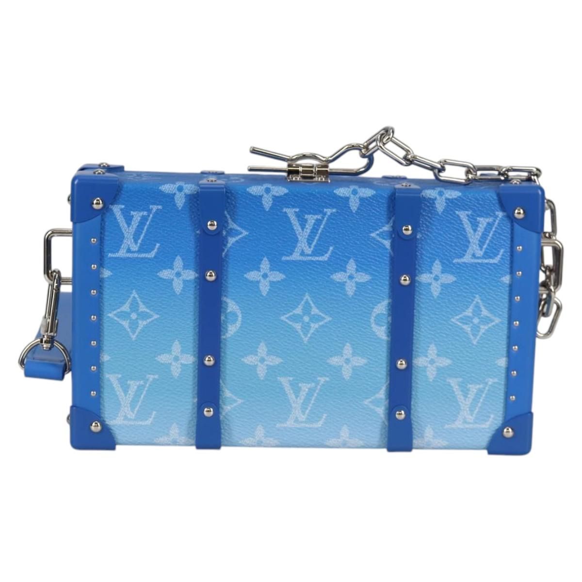Clouds Trunk Clutch Blue White M 20403 Auth, Blue — view 2