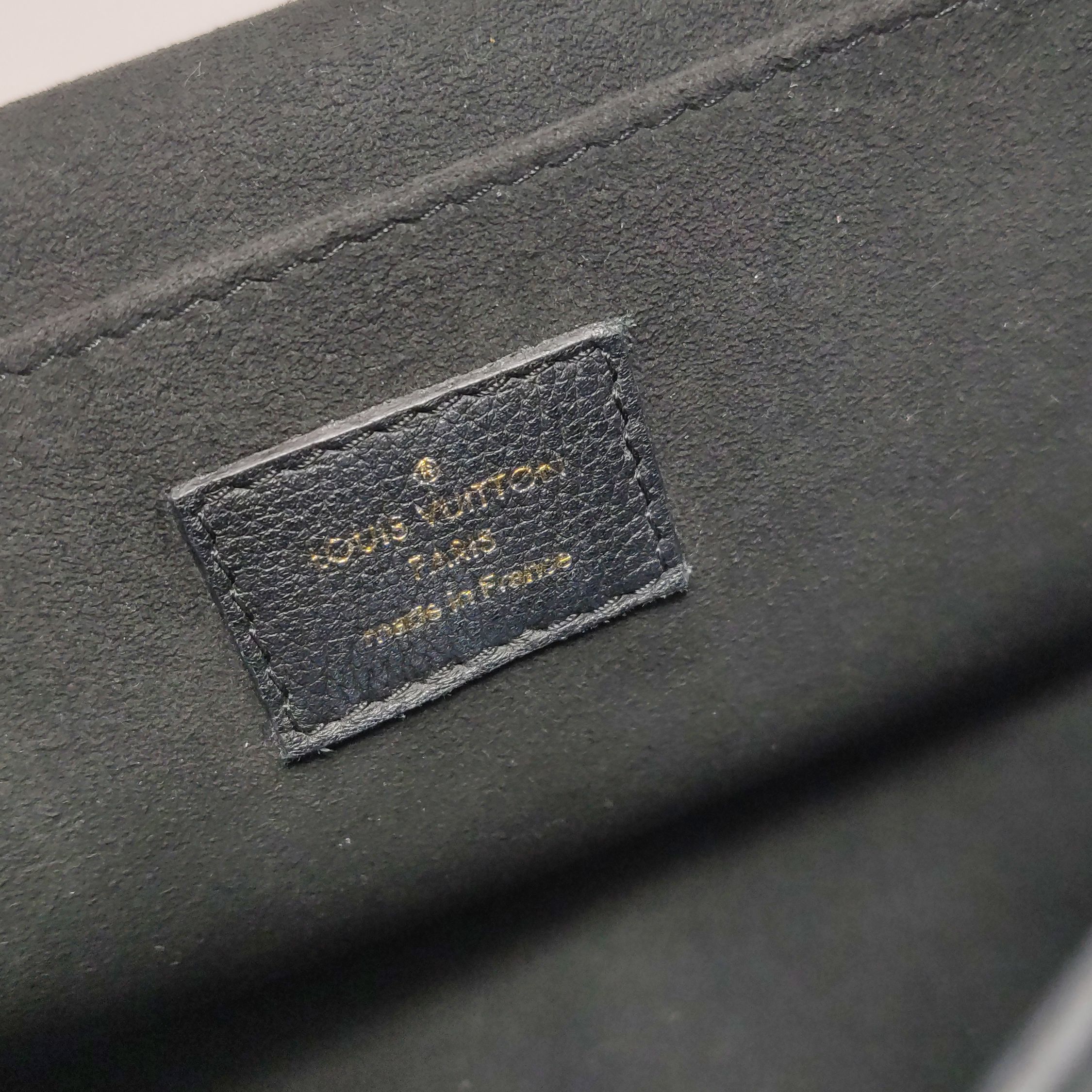 Lockme Tender Pochette  Black,Taurillon — view 8